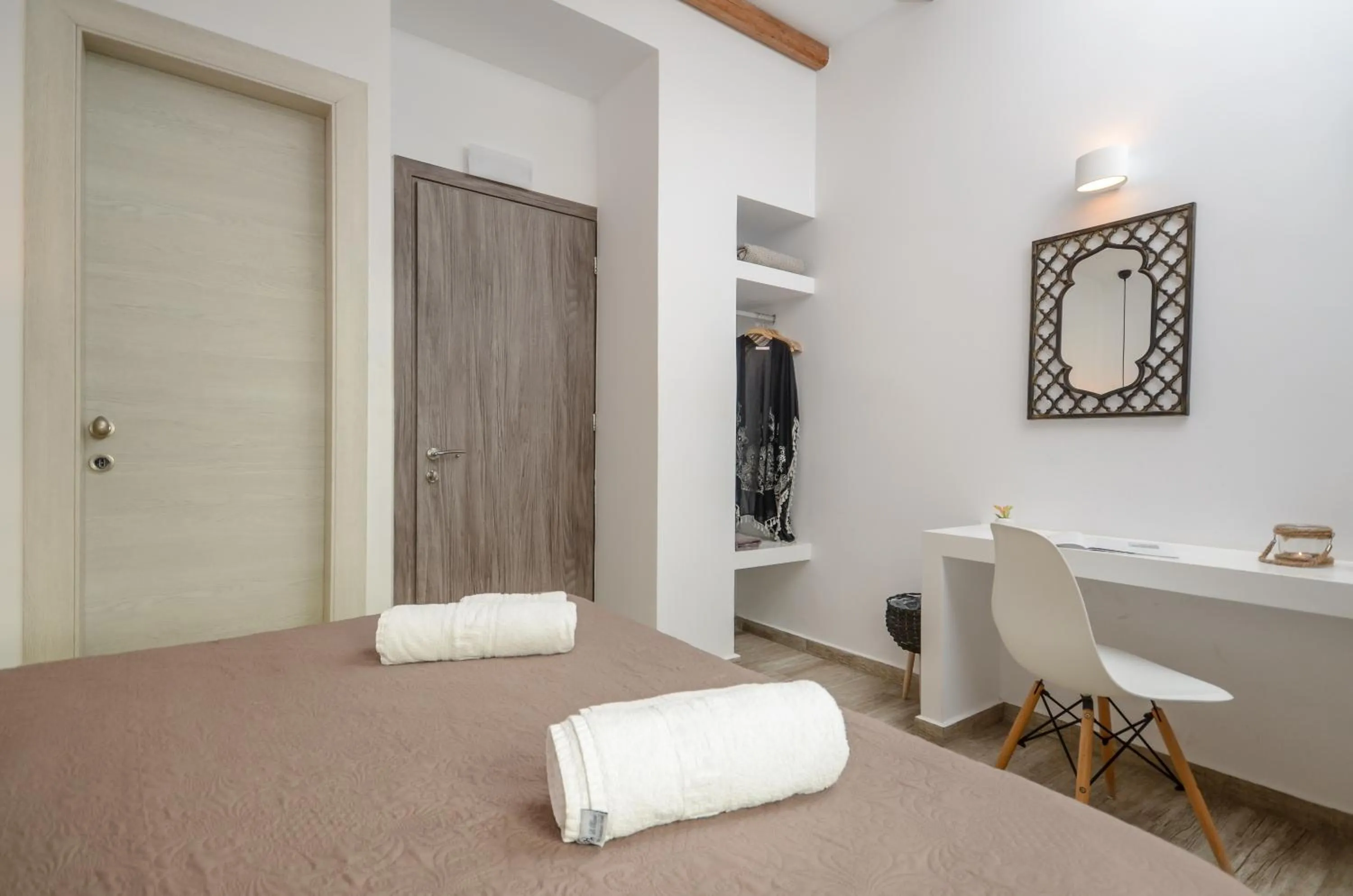 Bed in Saint George Hotel