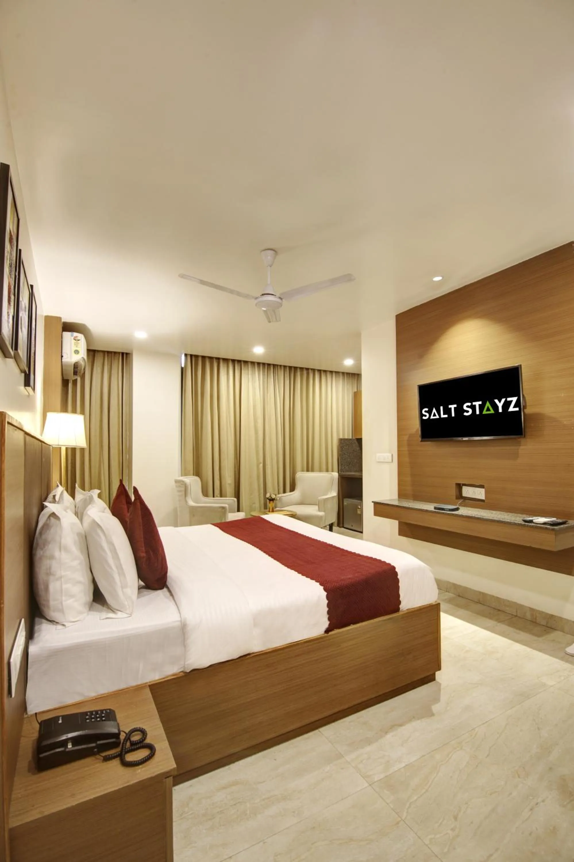 Bed in Saltstayz Select - Unitech Cyber Park
