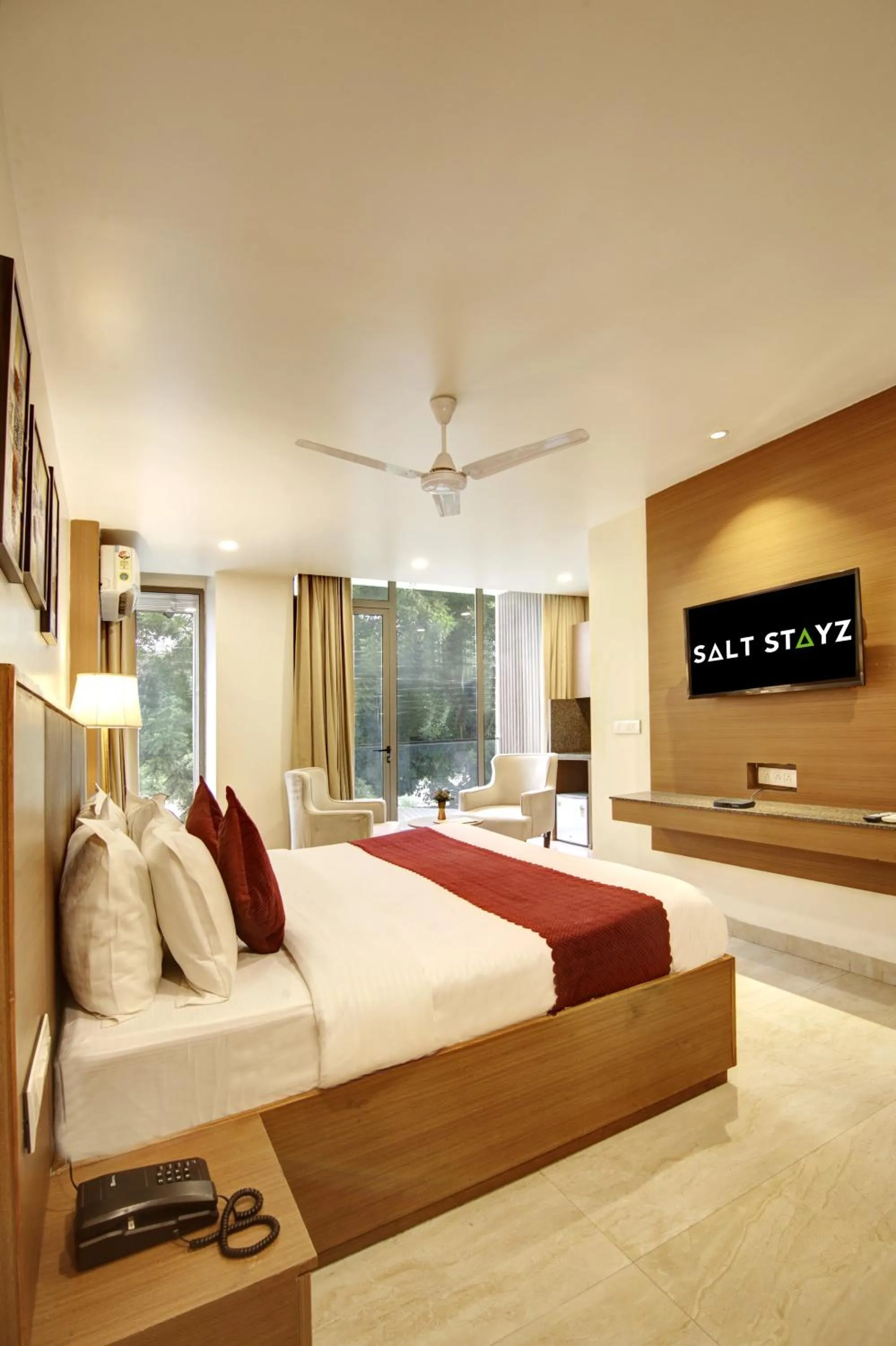 Bed in Saltstayz Select - Unitech Cyber Park