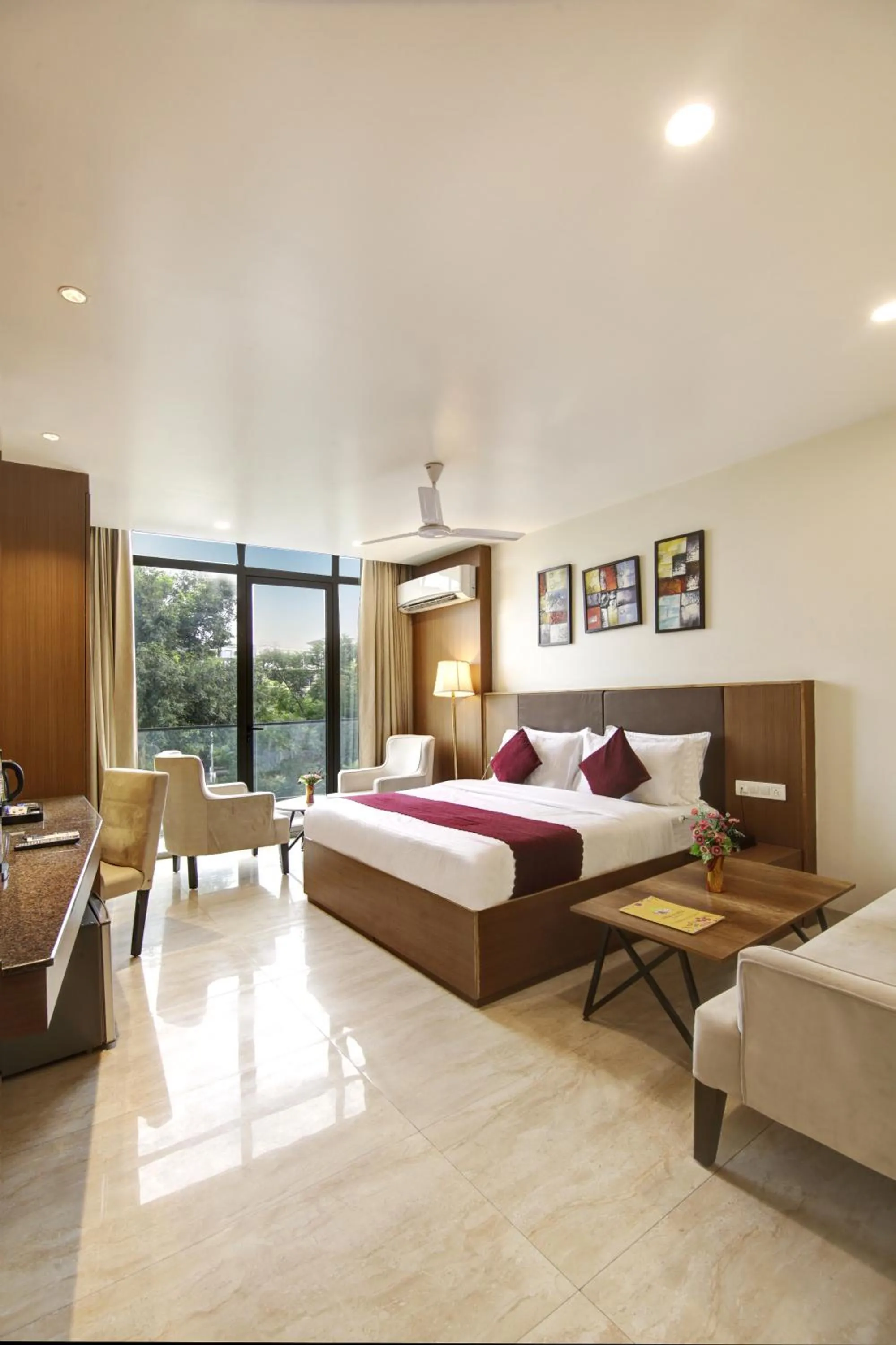 Bed in Saltstayz Select - Unitech Cyber Park