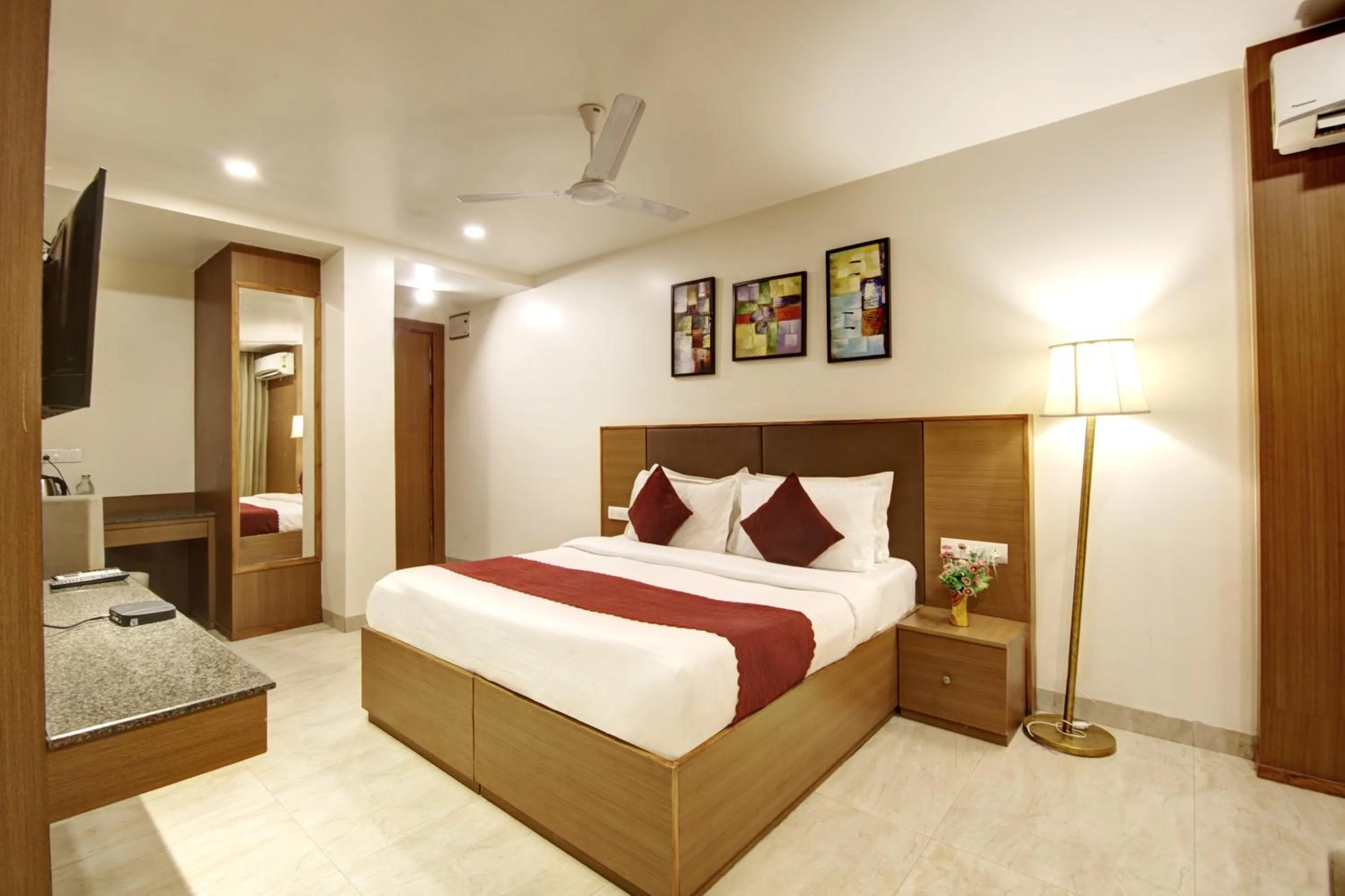 Bed in Saltstayz Select - Unitech Cyber Park