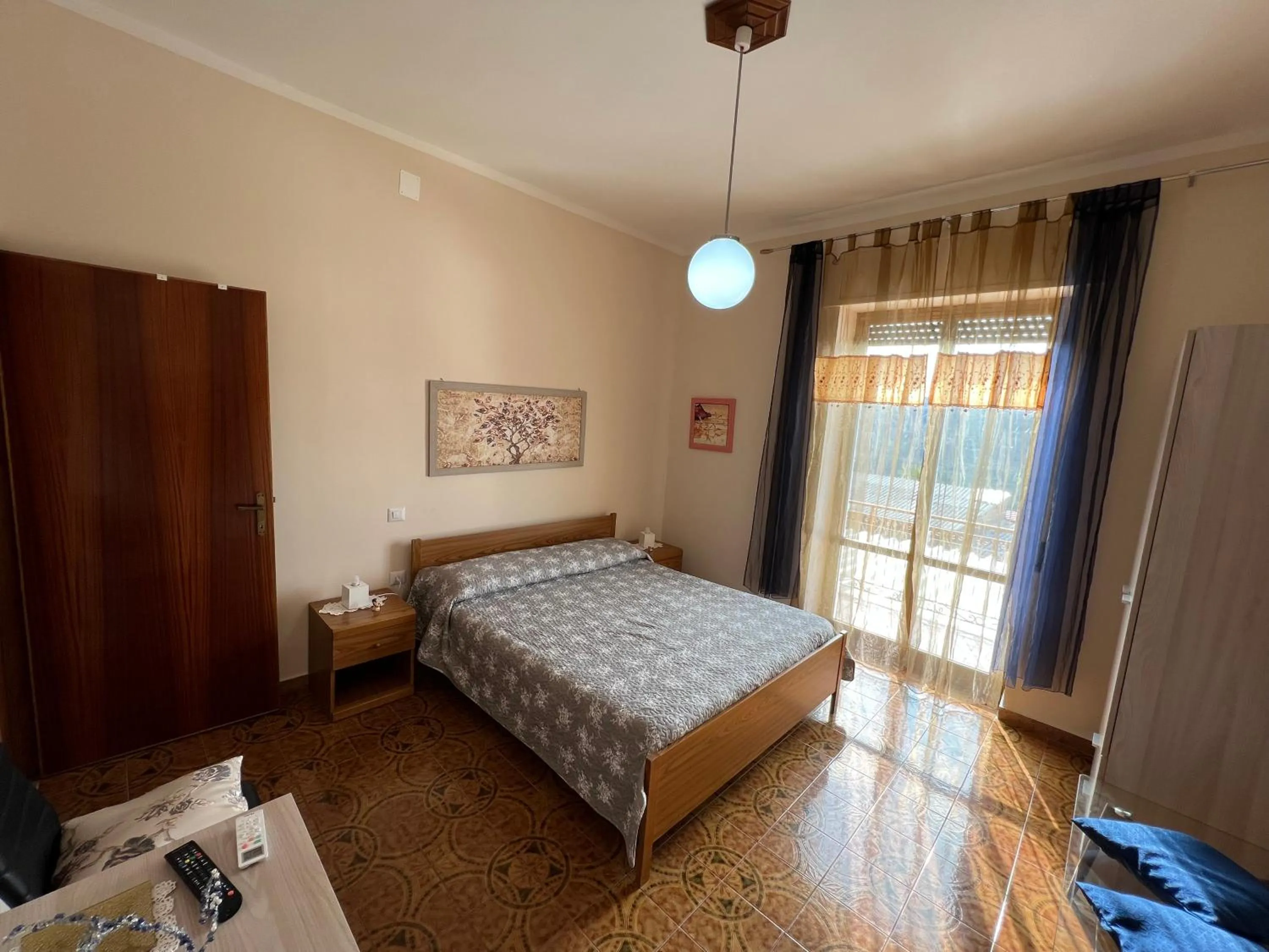 Bed in B&B EMPIRA Lamezia Terme