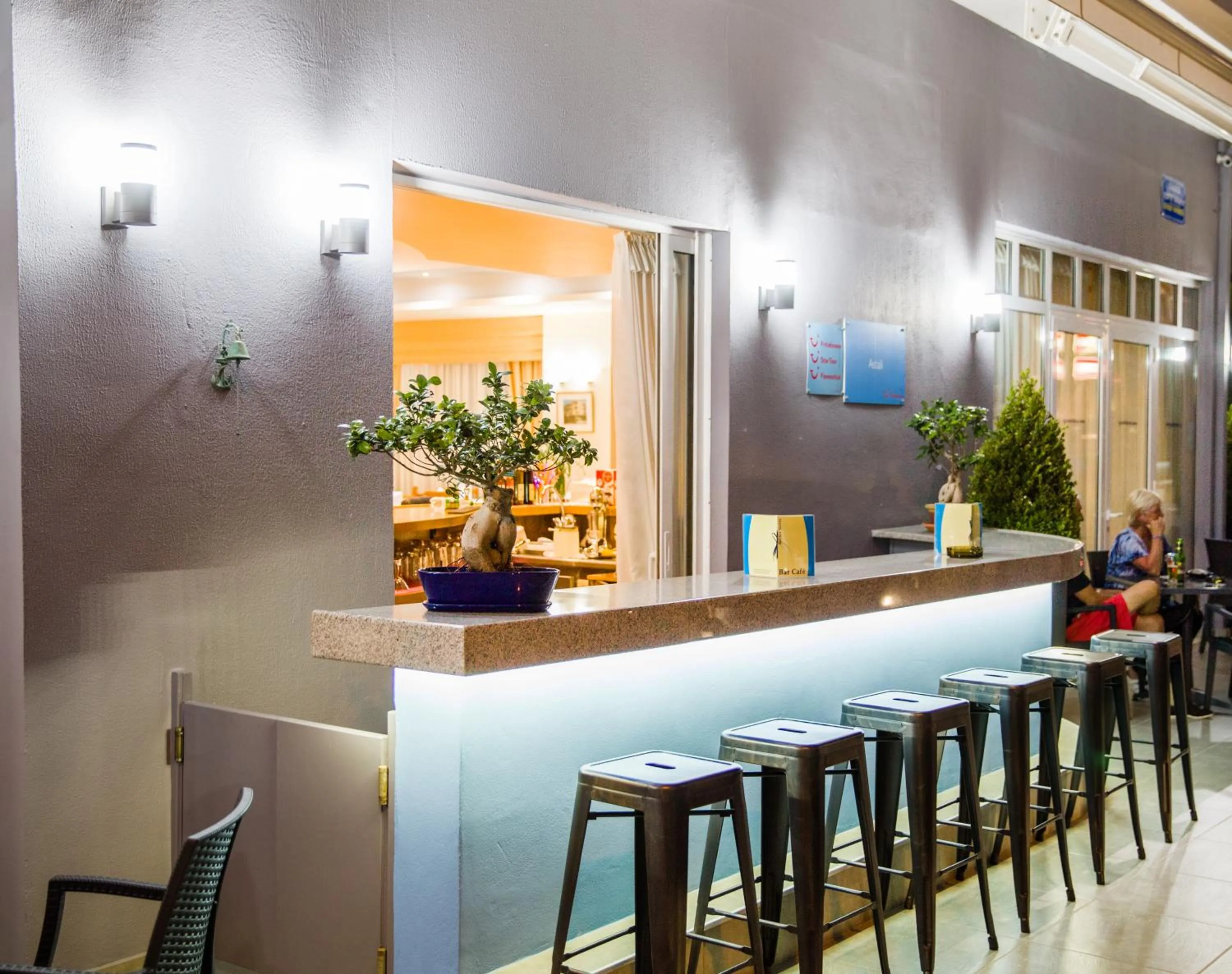 Lounge or bar in Astali Hotel