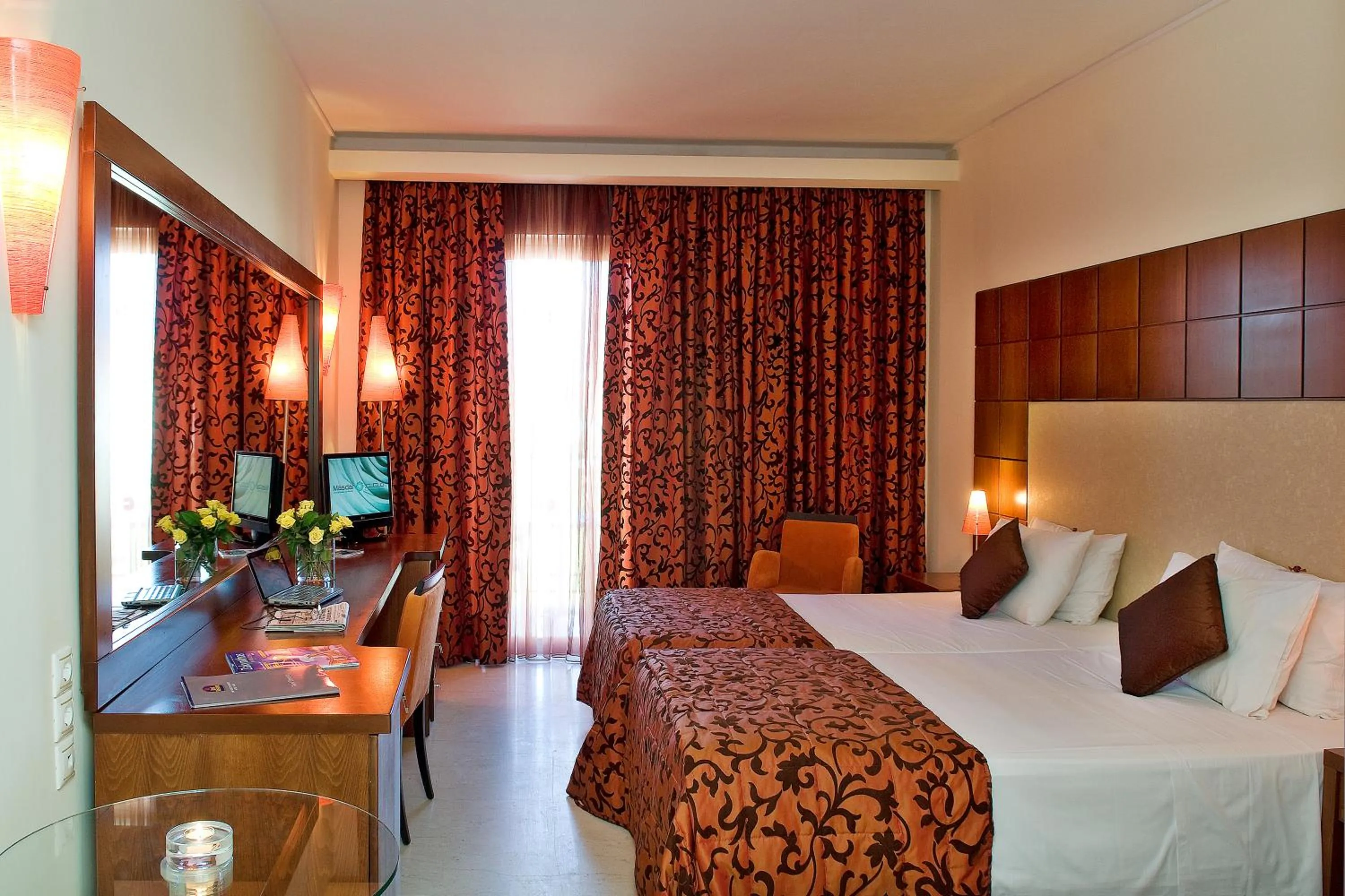 Bed in Zante Park Resort & Spa BW Premier Collection