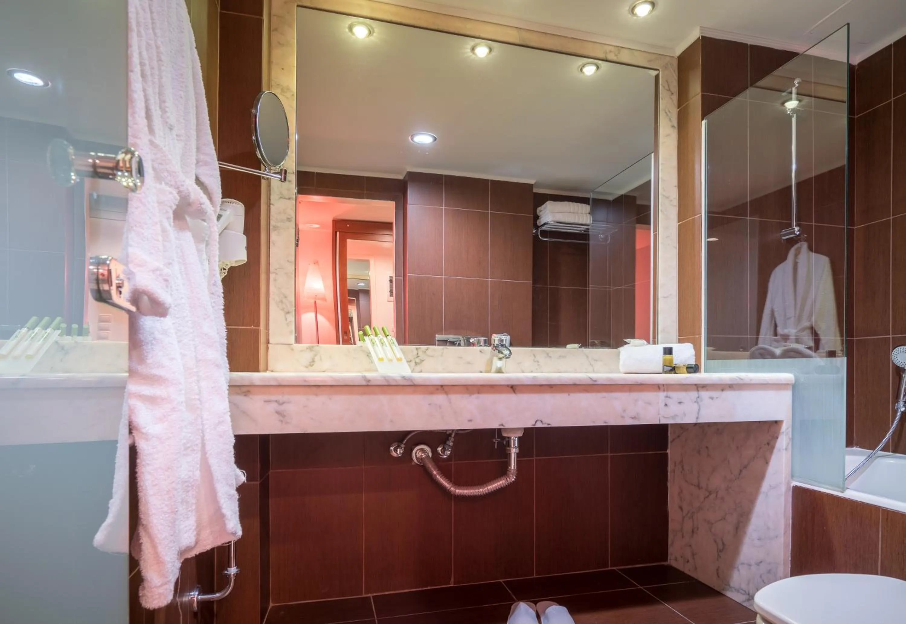 Bathroom in Zante Park Resort & Spa BW Premier Collection