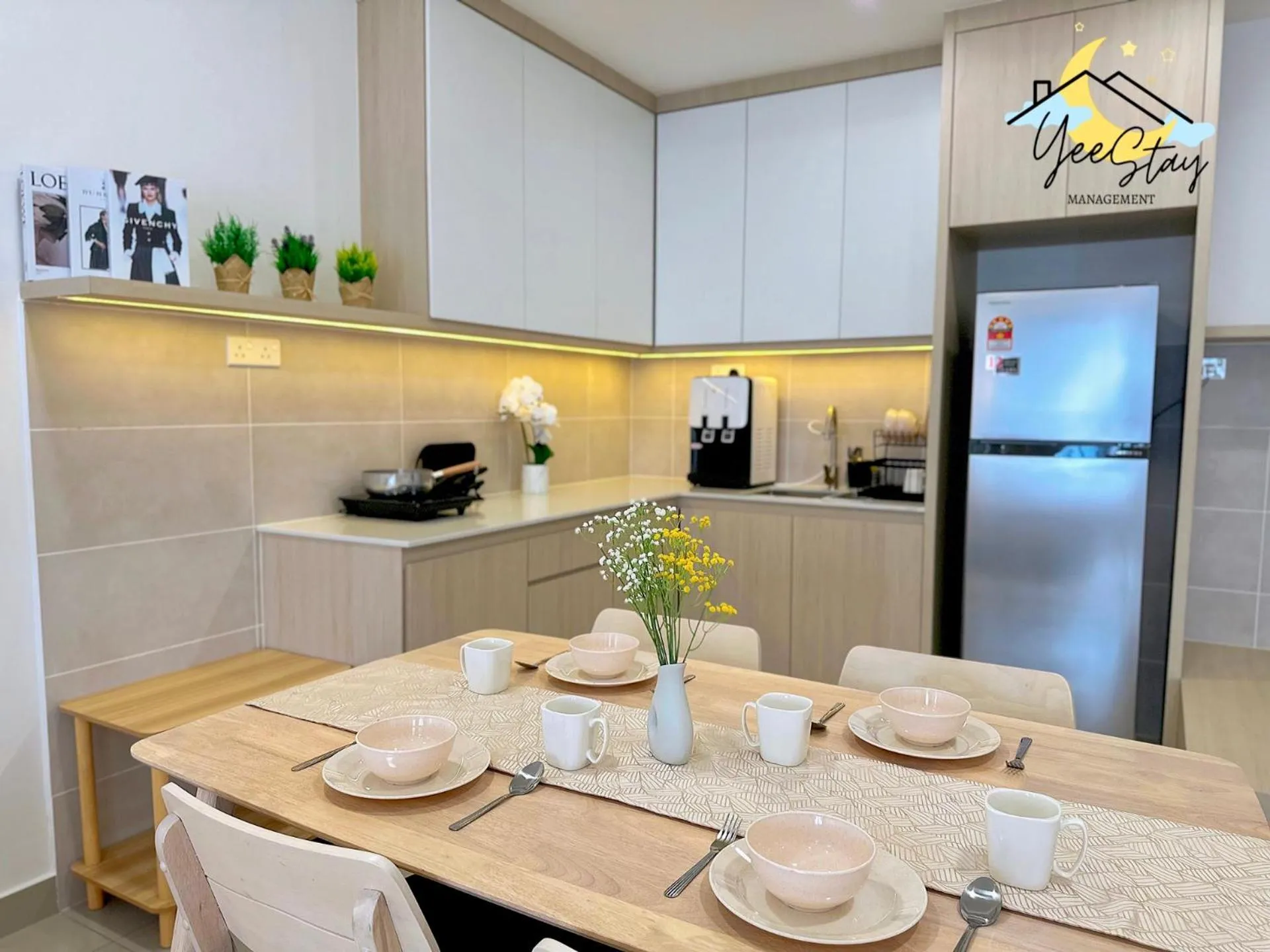 SeaView PoolView CityView BaliResidence Video game 5minJonker