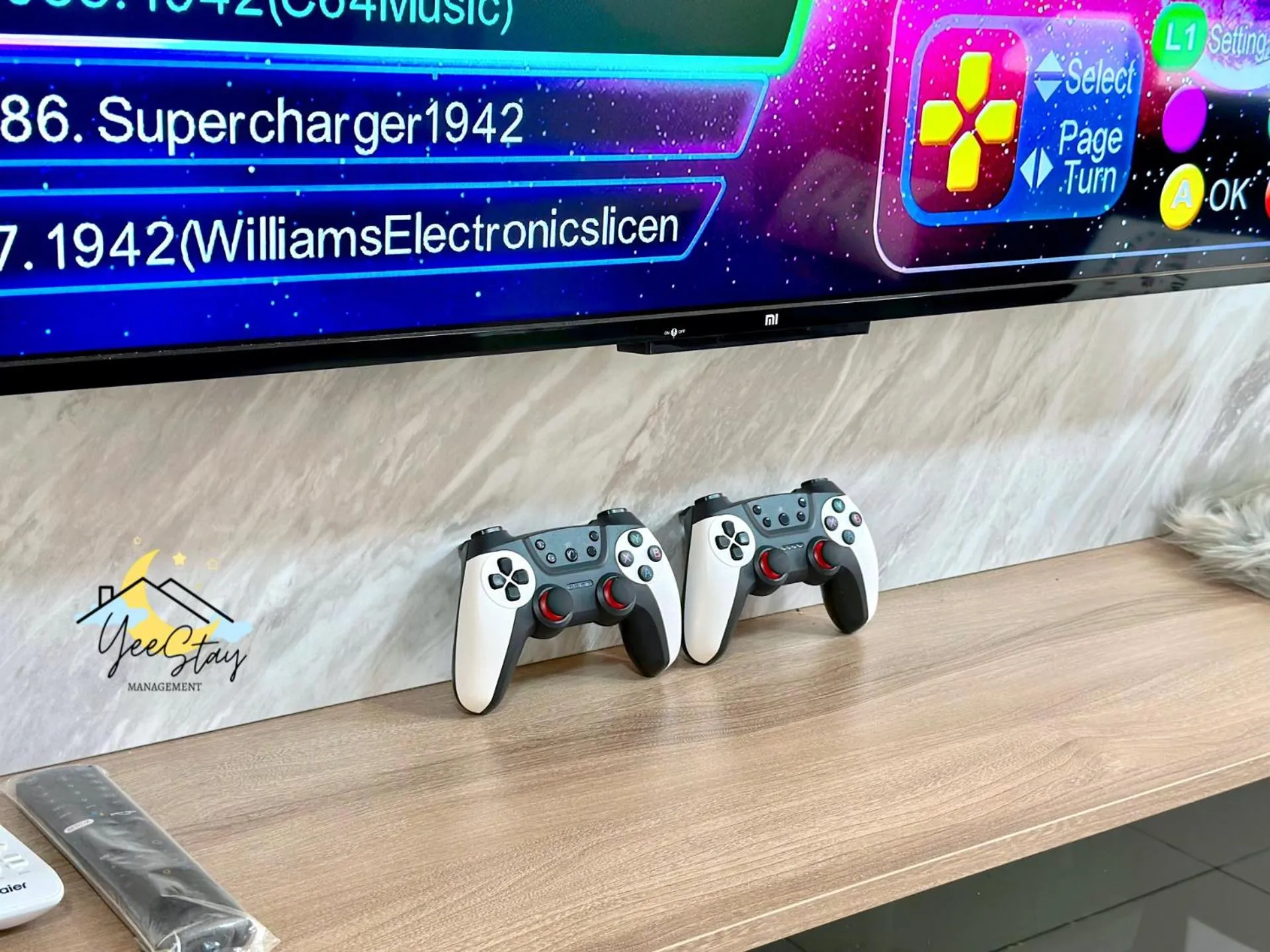 SeaView PoolView CityView BaliResidence Video game 5minJonker