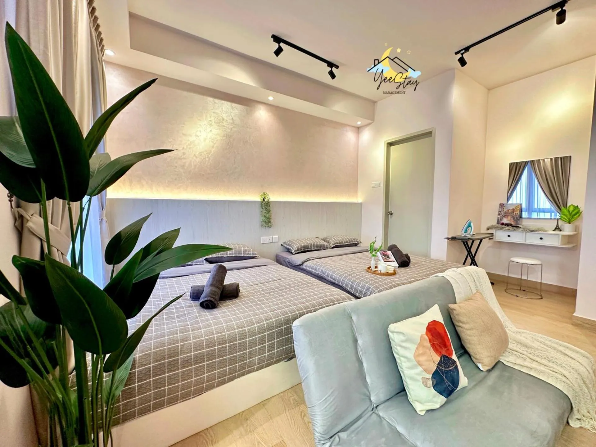 SeaView PoolView CityView BaliResidence Video game 5minJonker