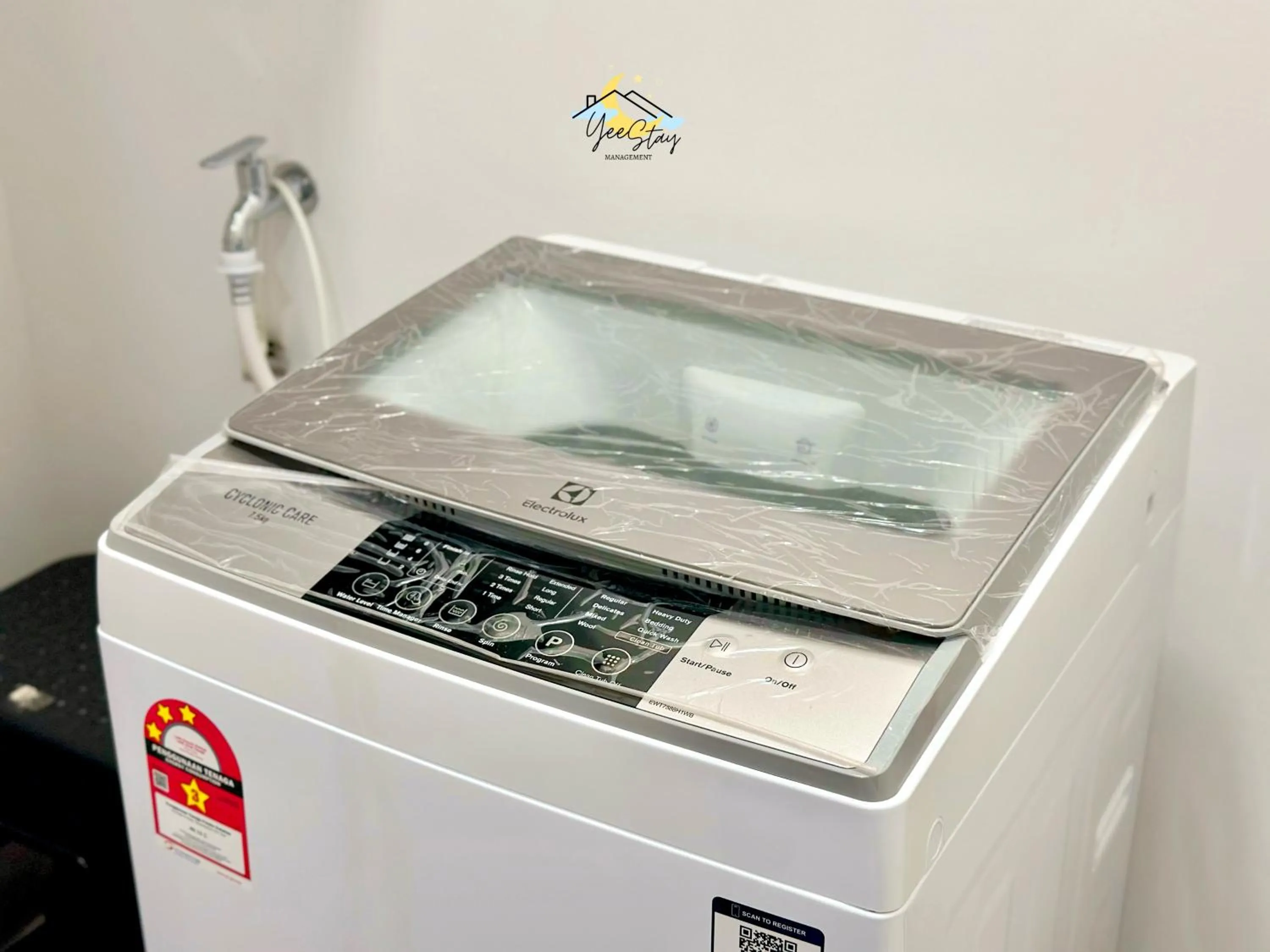 SeaView PoolView CityView BaliResidence Video game 5minJonker