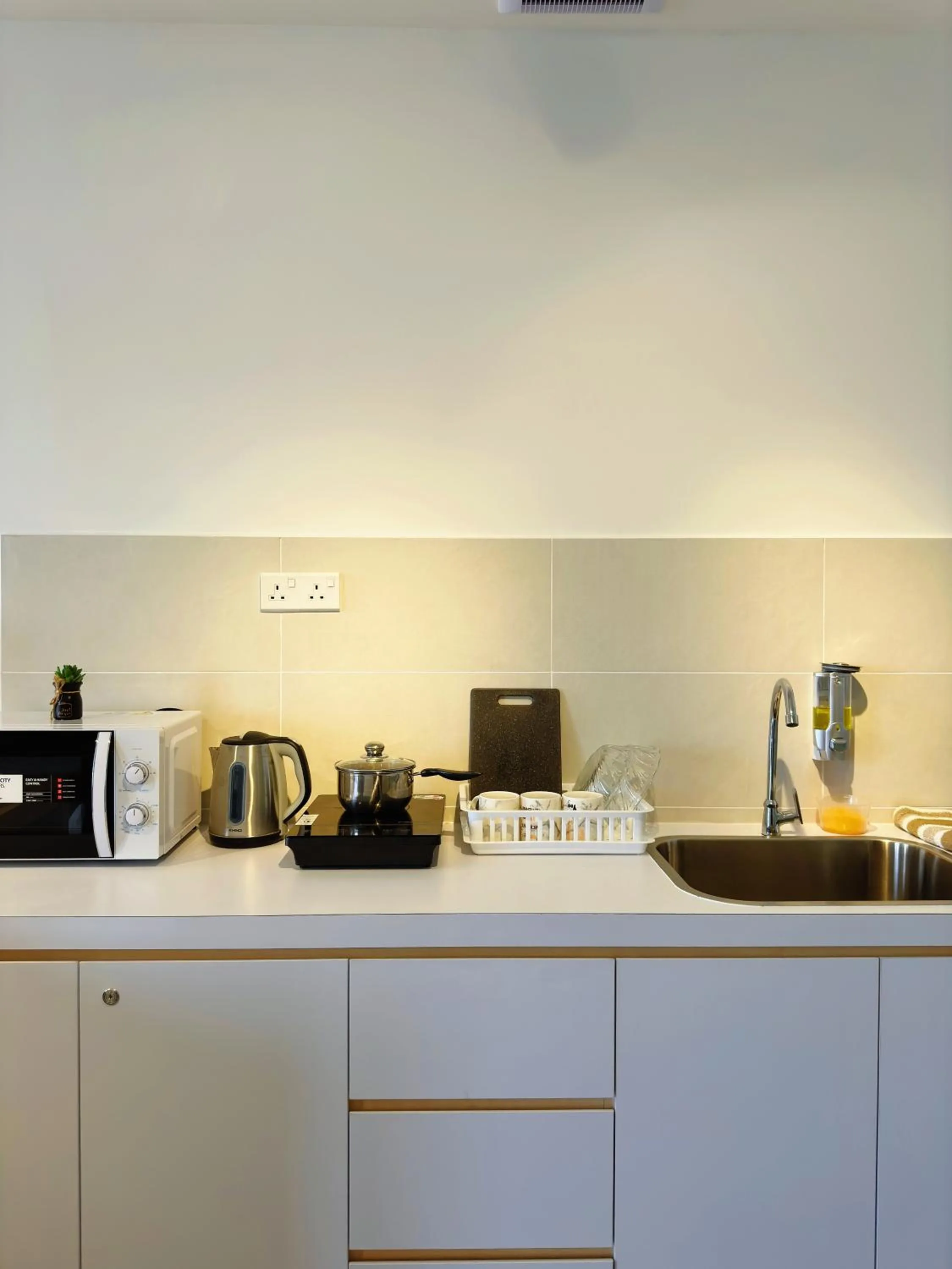 SeaView PoolView CityView BaliResidence Video game 5minJonker