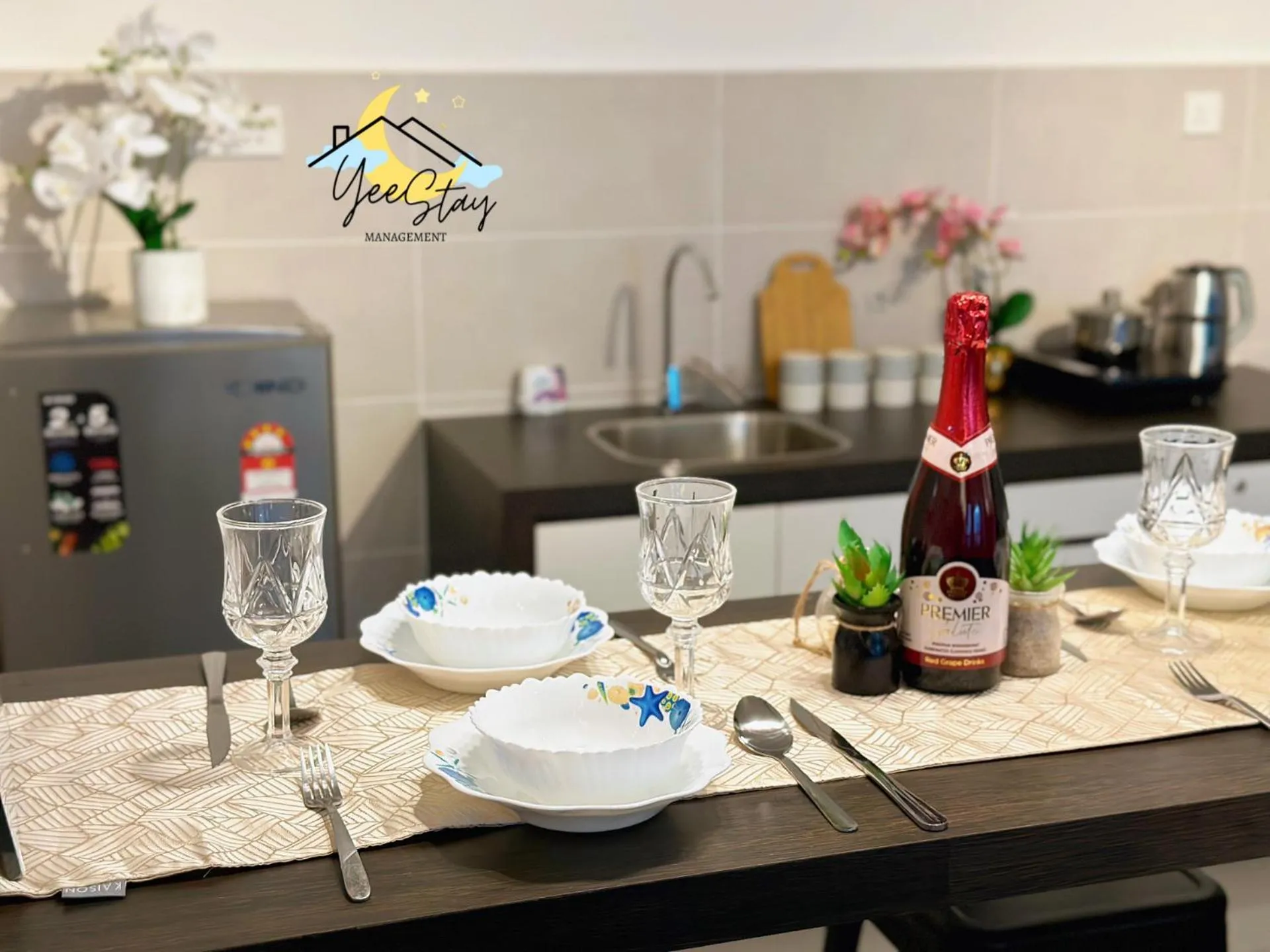 SeaView PoolView CityView BaliResidence Video game 5minJonker