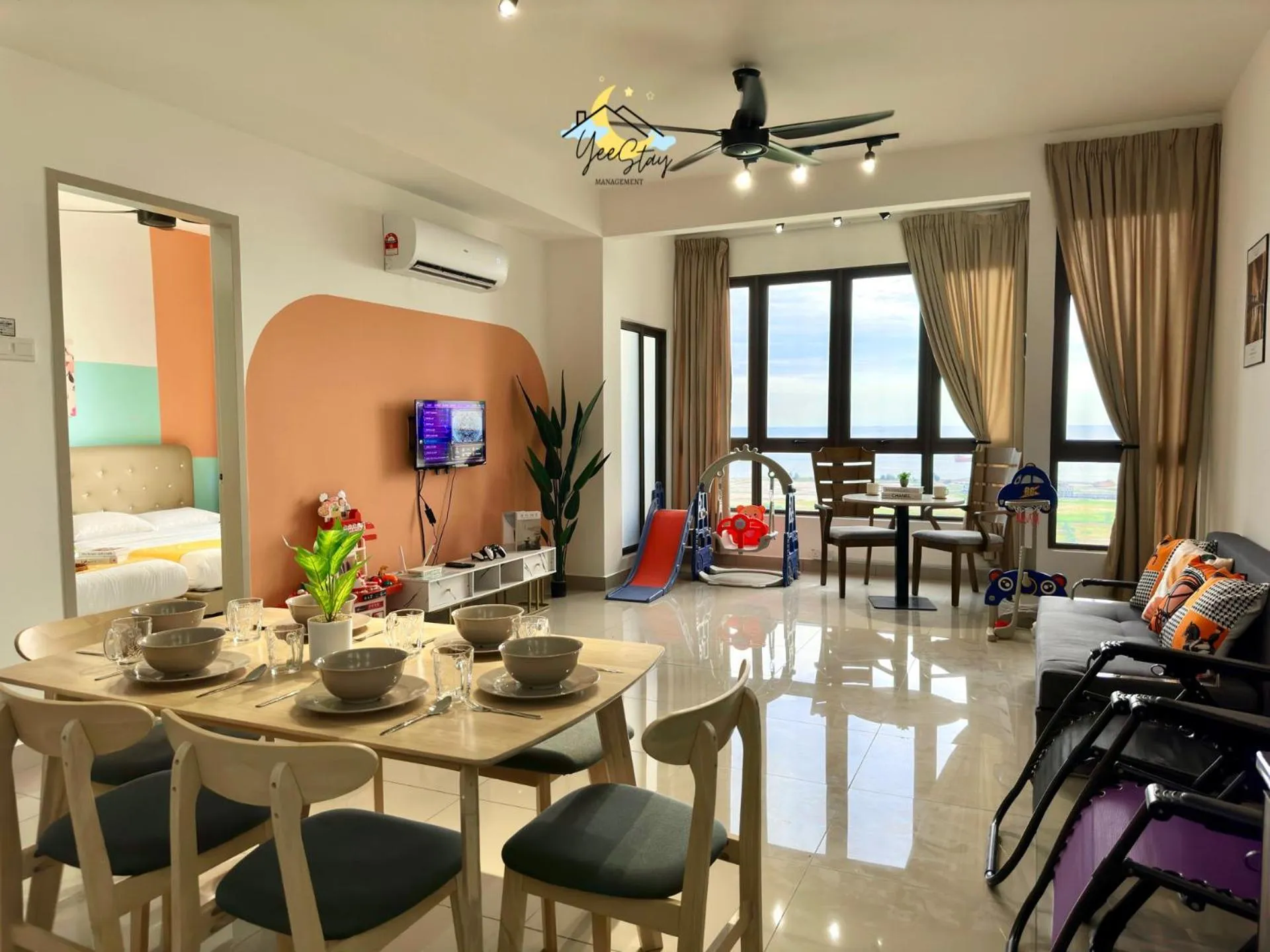 SeaView PoolView CityView BaliResidence Video game 5minJonker