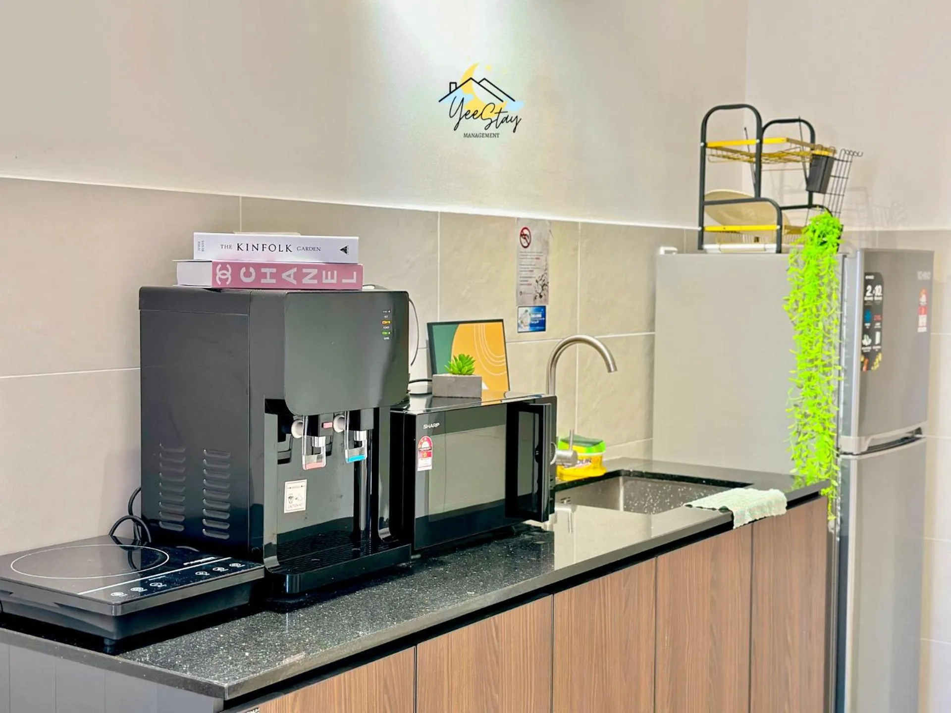 SeaView PoolView CityView BaliResidence Video game 5minJonker