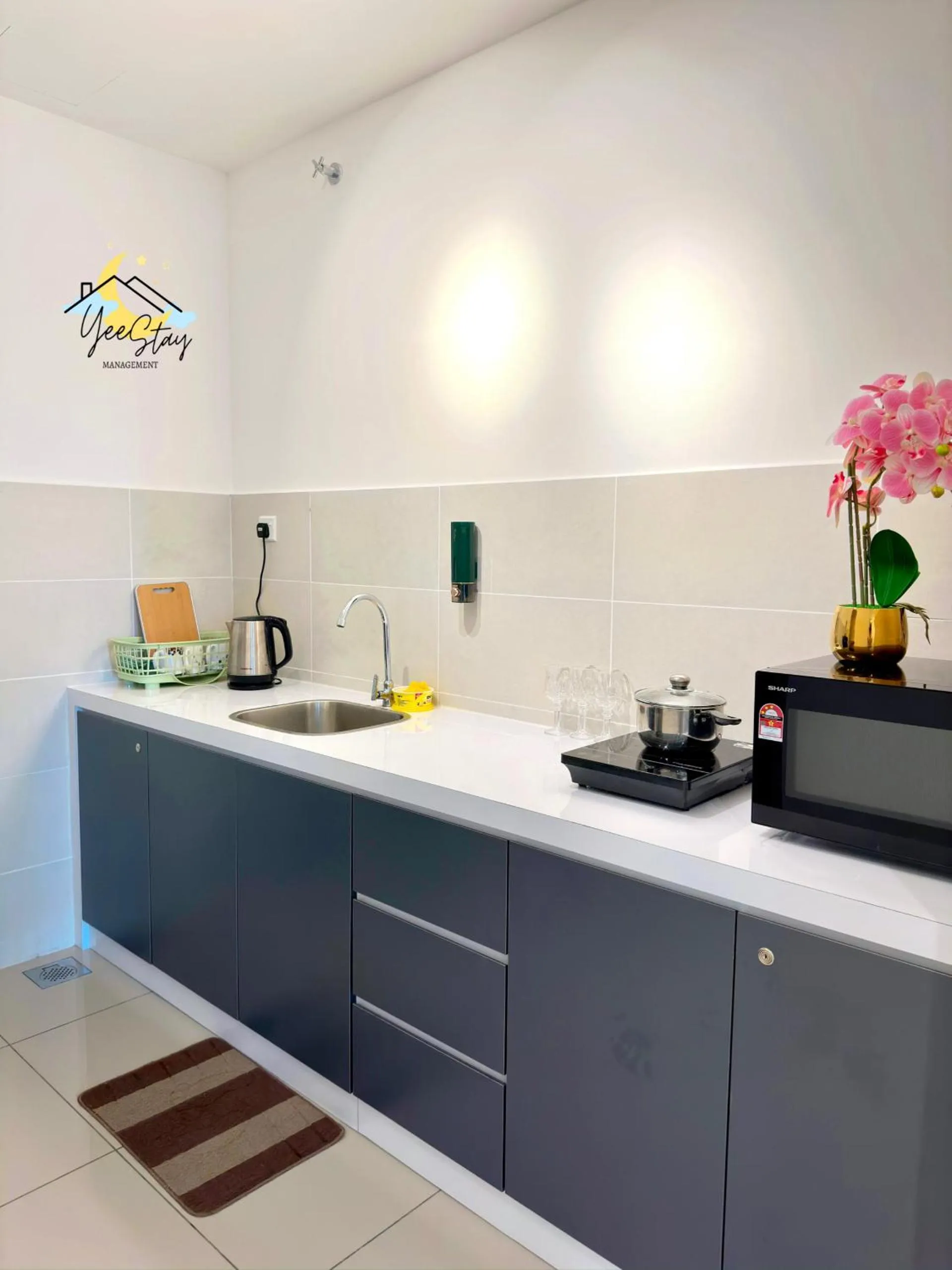 SeaView PoolView CityView BaliResidence Video game 5minJonker