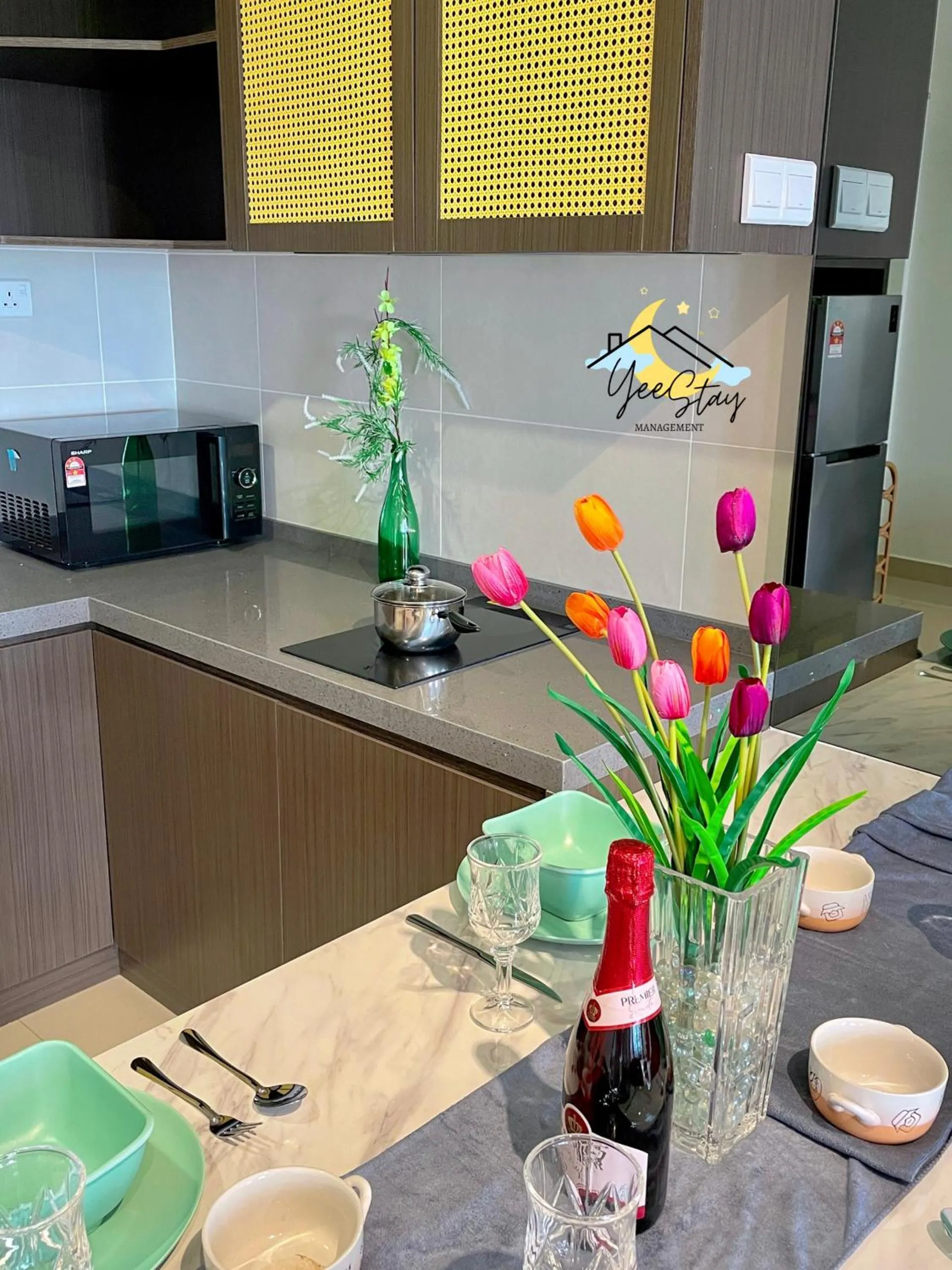 SeaView PoolView CityView BaliResidence Video game 5minJonker