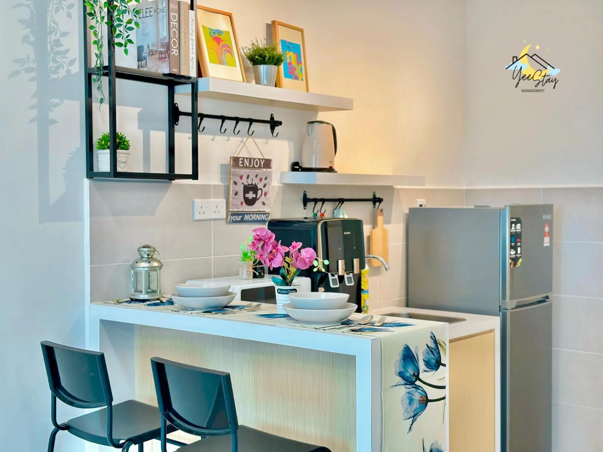 SeaView PoolView CityView BaliResidence Video game 5minJonker