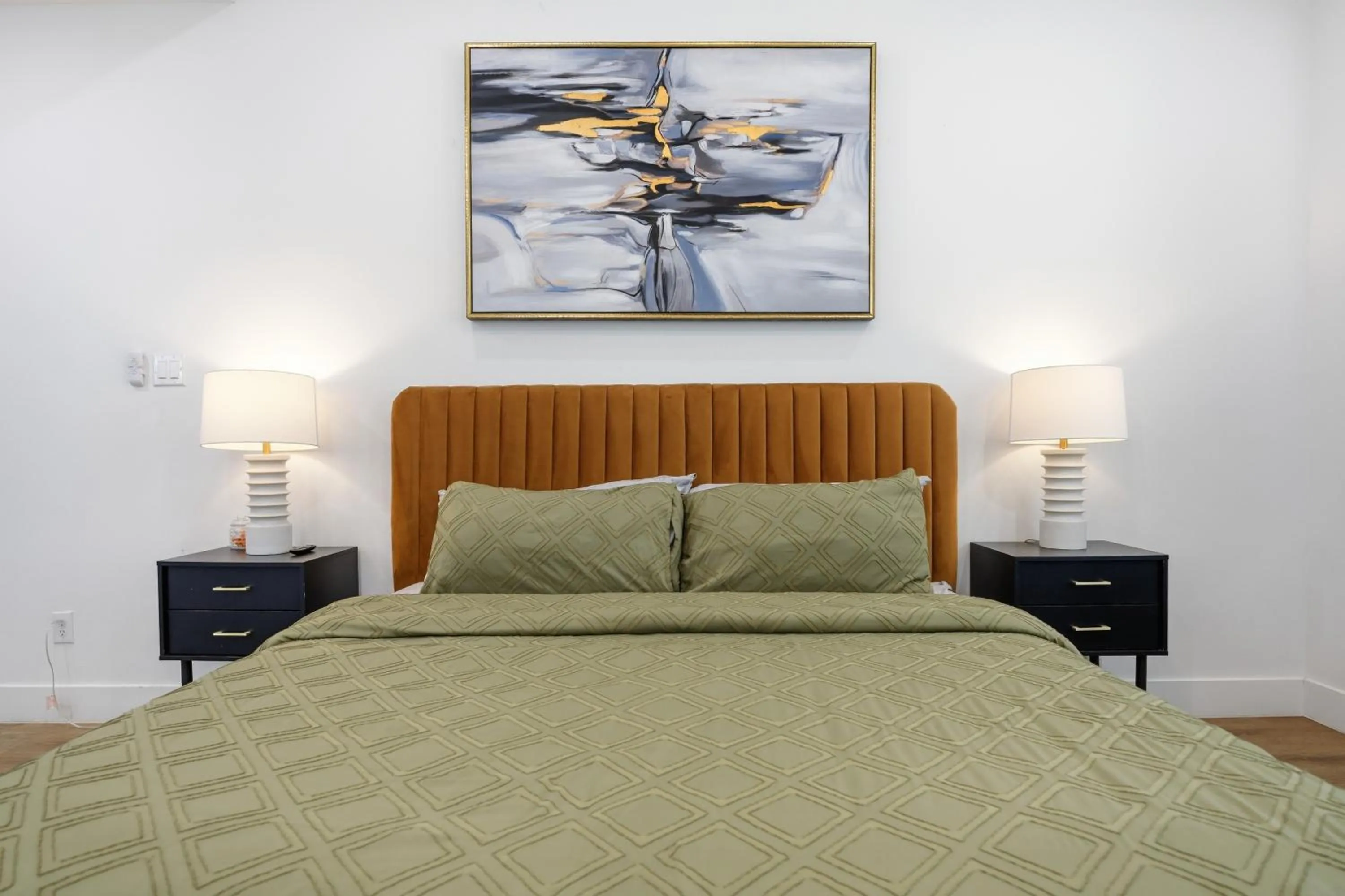 Bed in The Right Studio @ East Downtown