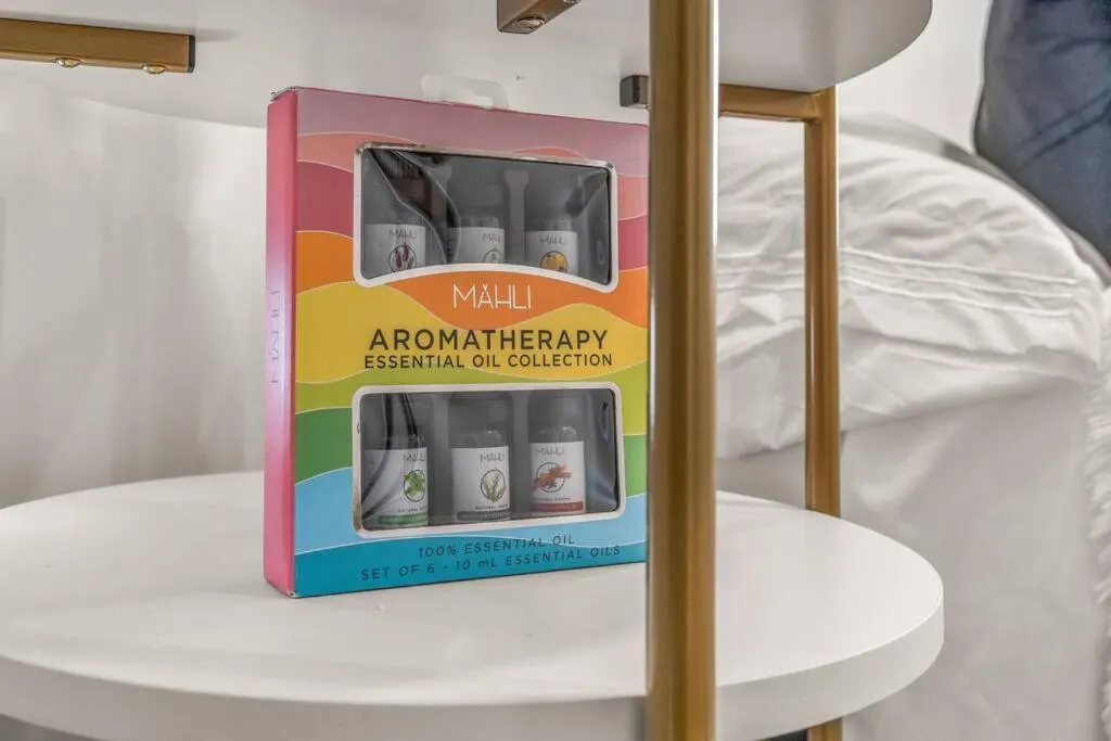 Text overlay, Bed in Pure Relaxation-Luxury/Roof Top*