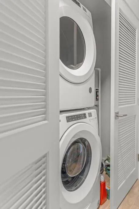 washing machine in Pure Relaxation-Luxury/Roof Top*