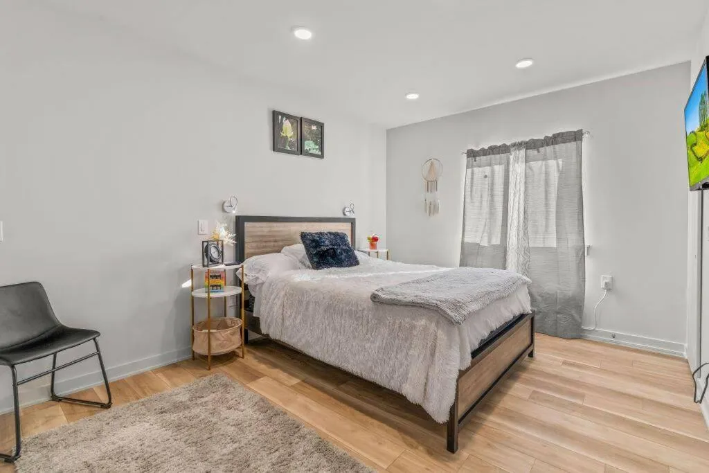 Bedroom, Bed in Pure Relaxation-Luxury/Roof Top*