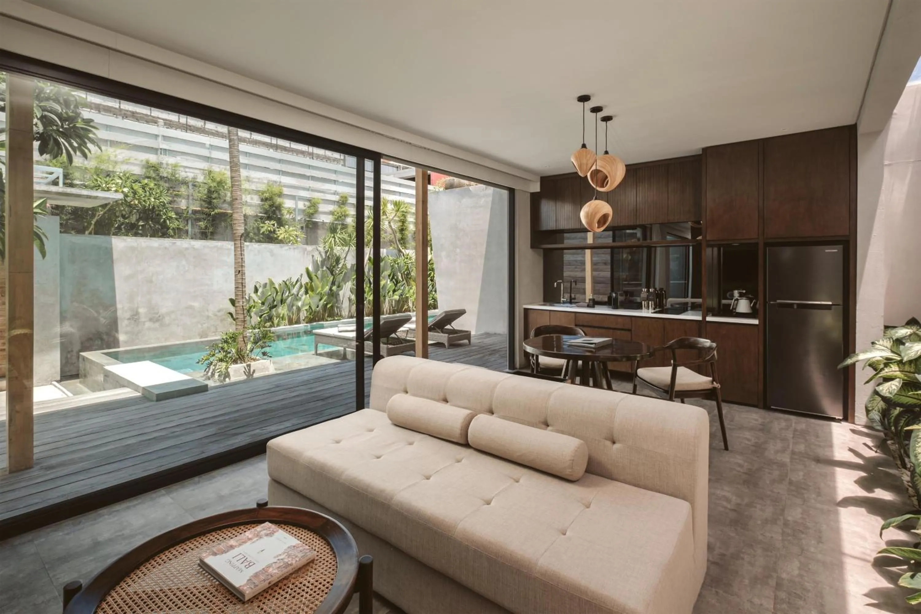 Communal lounge/ TV room in INSPIRA Seminyak