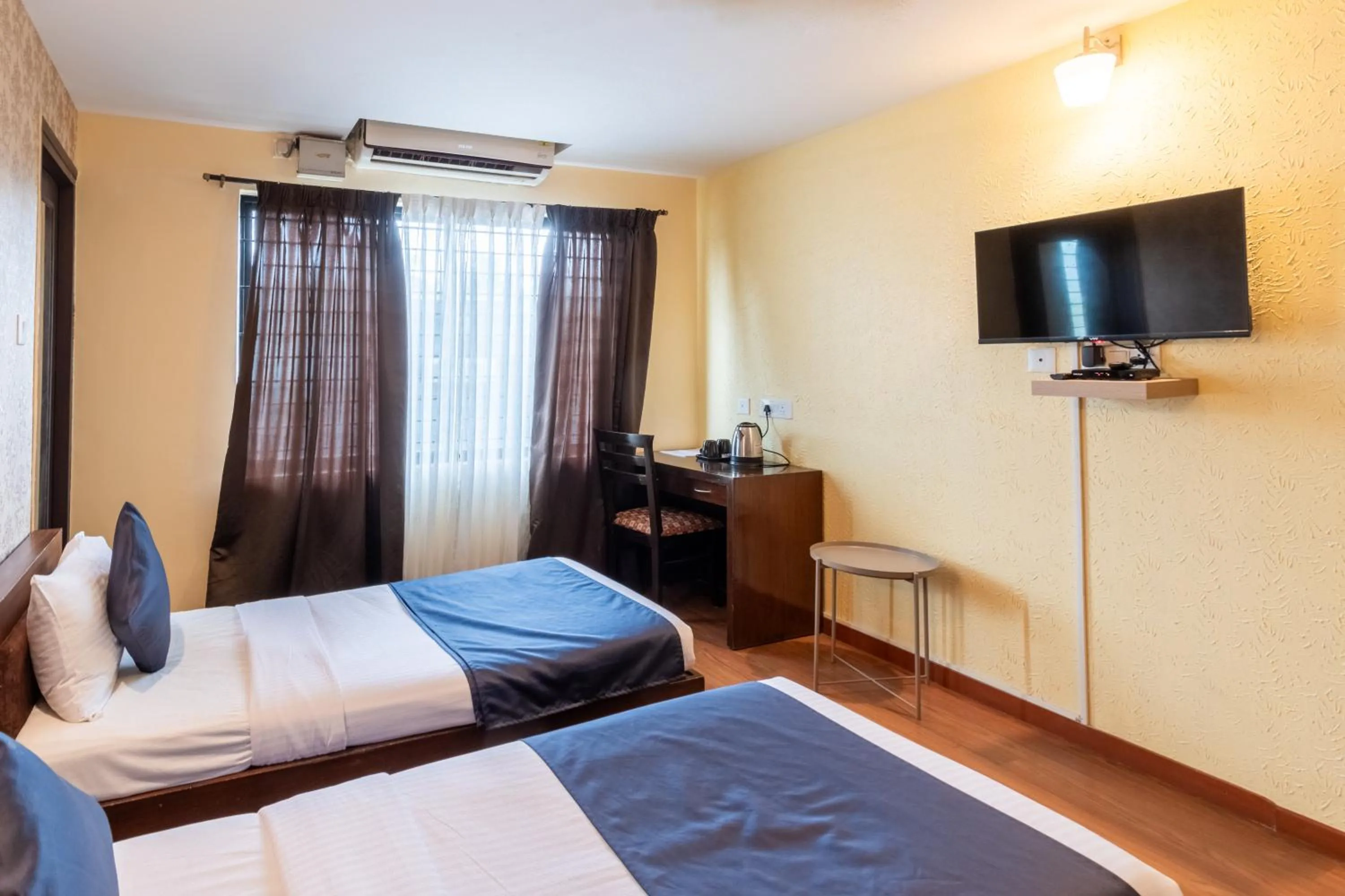 Bedroom, Bed in Chocolat house