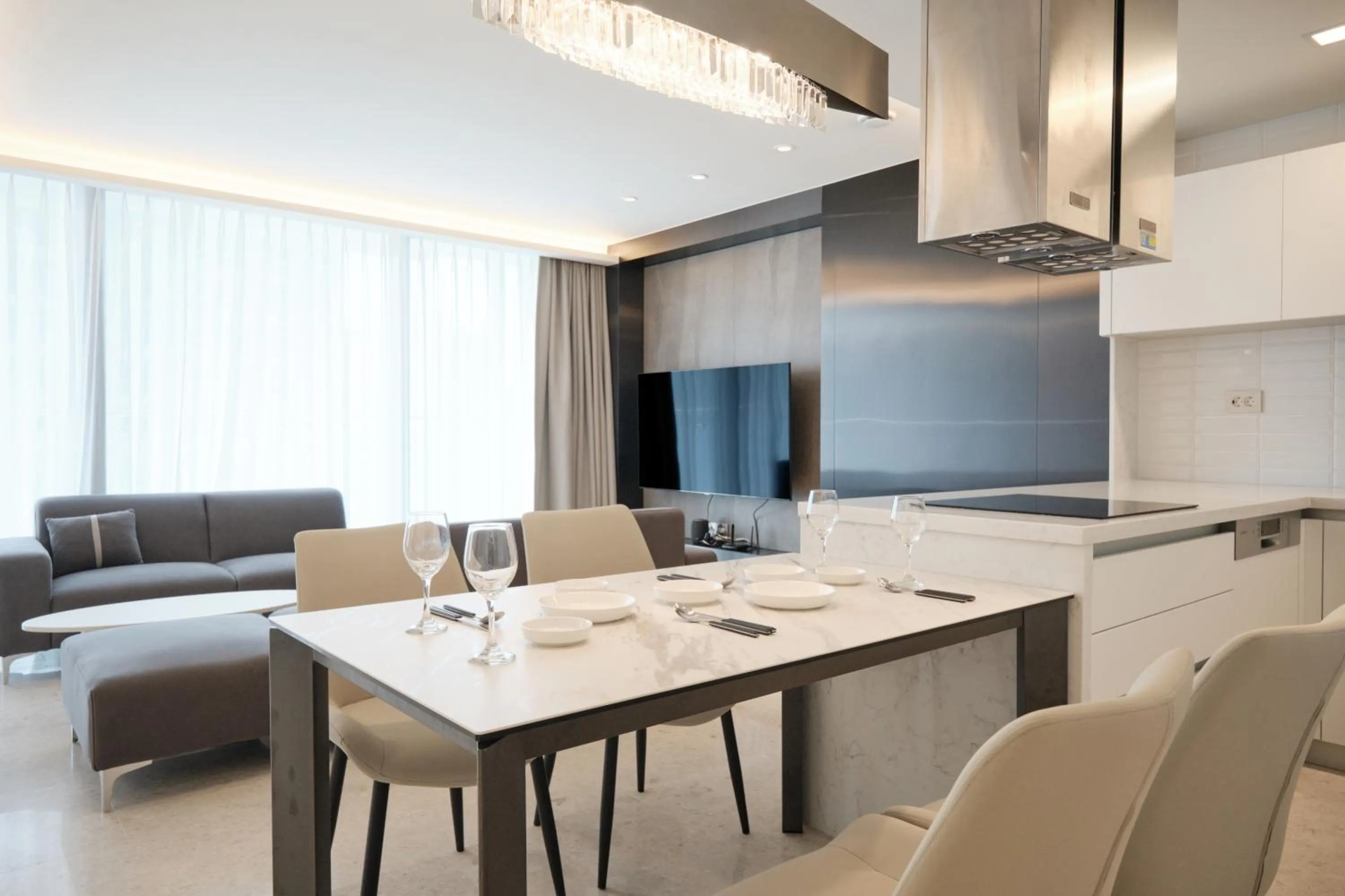 Dining area in UH FLAT Signature DAEGU