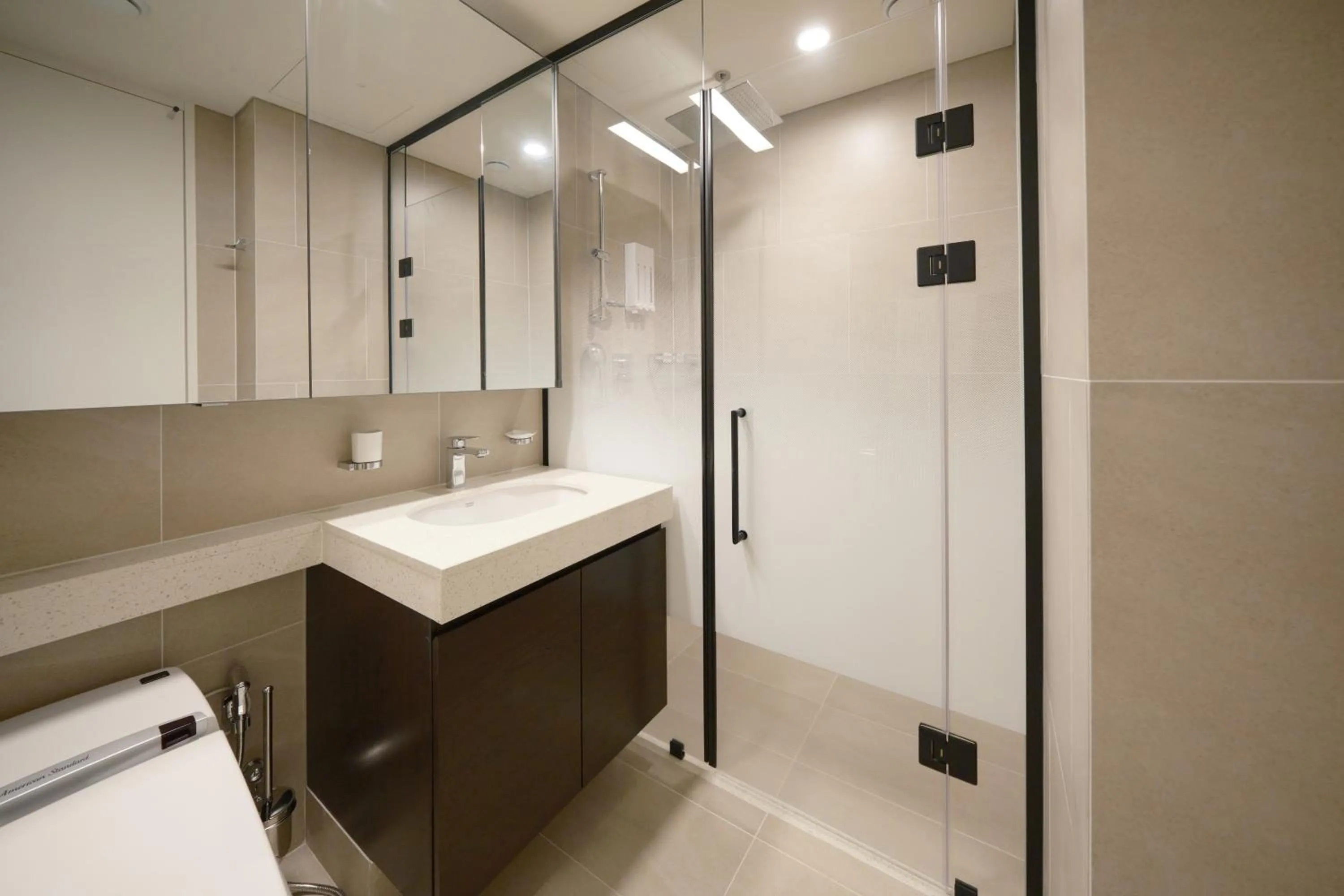 Shower in UH FLAT Signature DAEGU