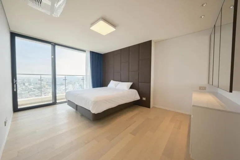 Bed in UH FLAT Signature DAEGU
