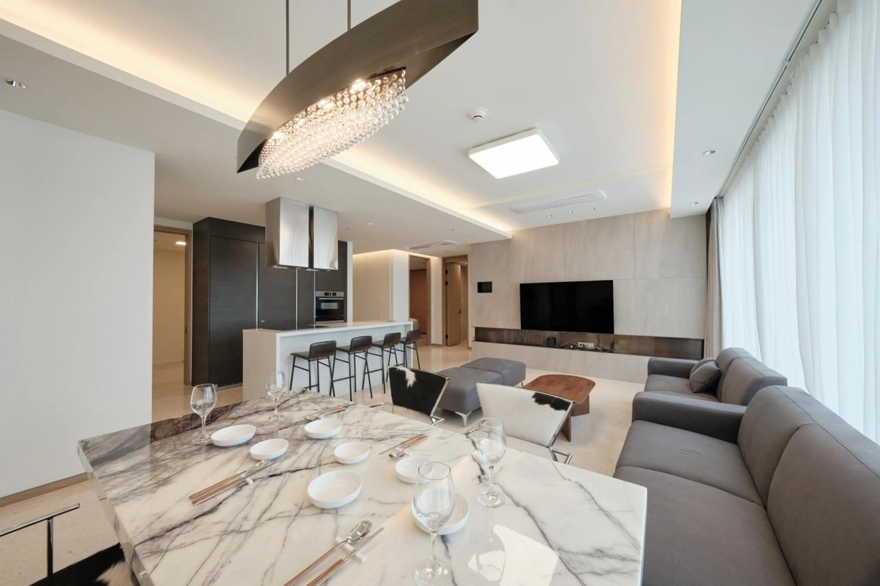 Dining area in UH FLAT Signature DAEGU