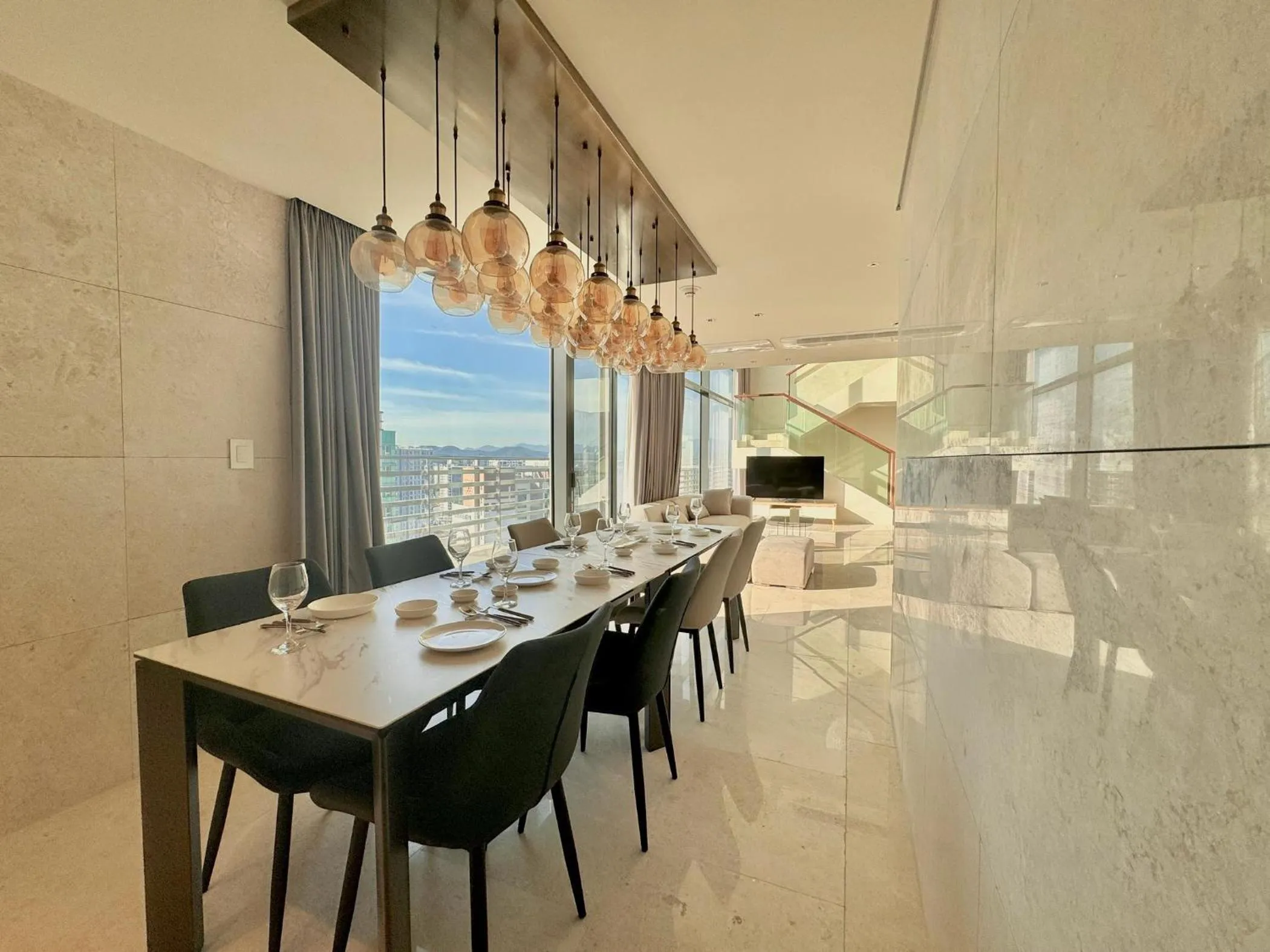 UH FLAT Signature DAEGU