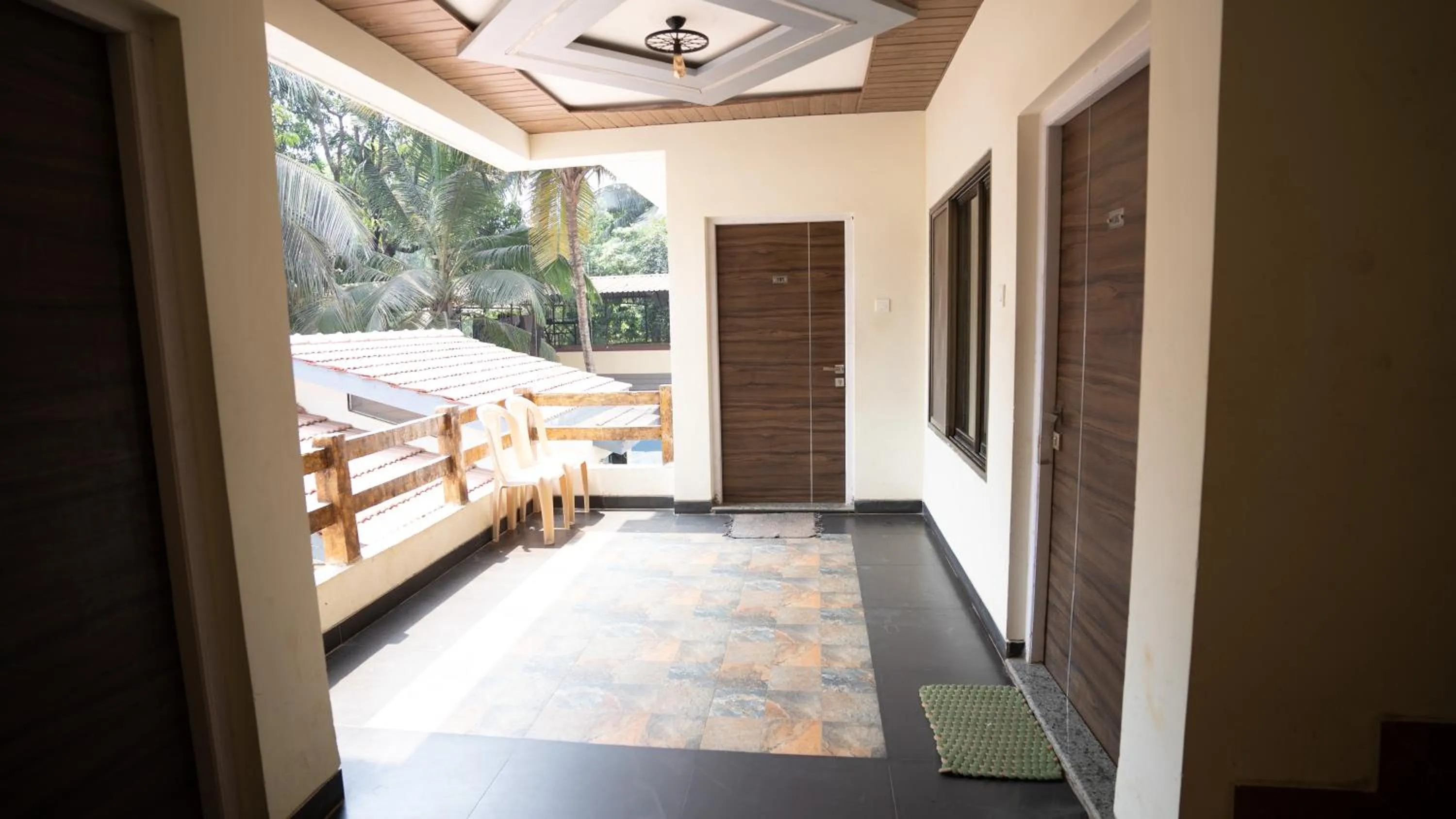 Balcony/Terrace, Bed in Ruturaj Inn Alibag