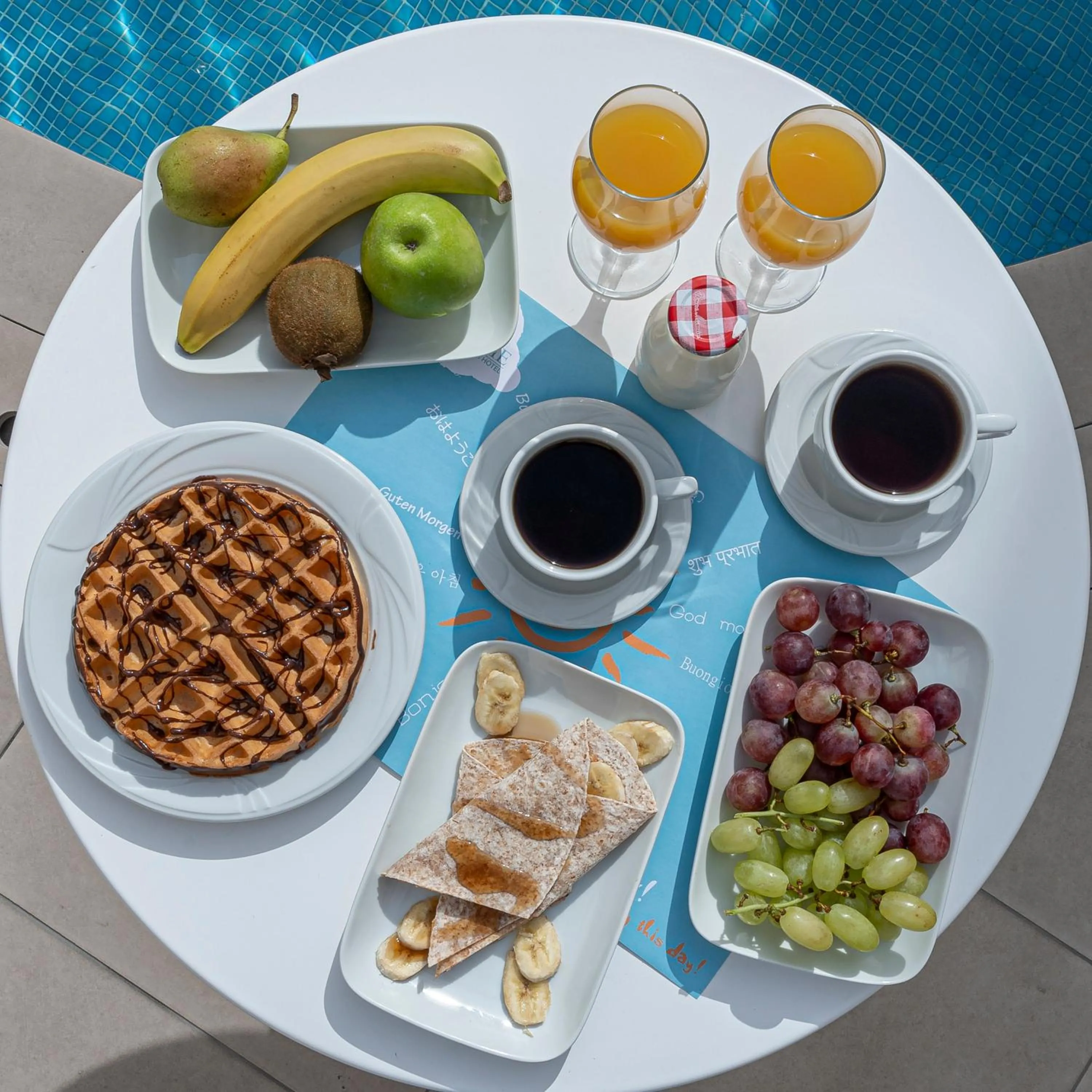 Restaurant/places to eat in Reverie Santorini Hotel