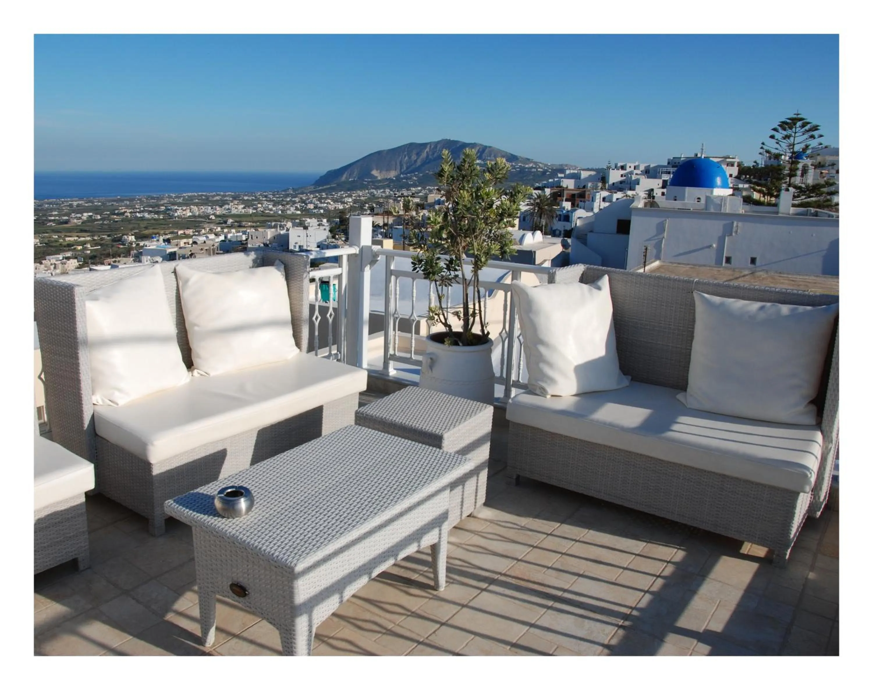 Balcony/Terrace in Reverie Santorini Hotel