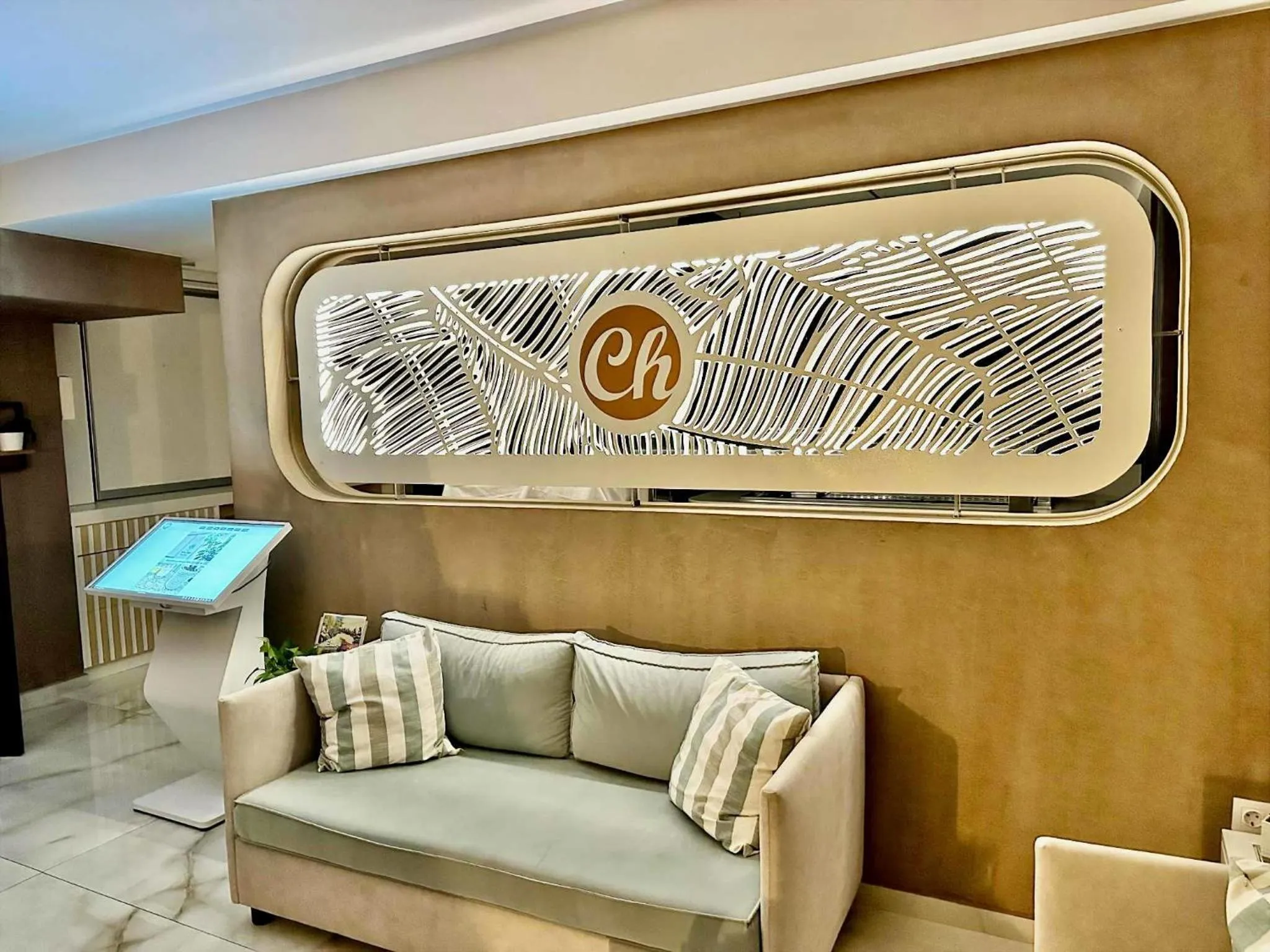 Lobby or reception in Castro Hotel