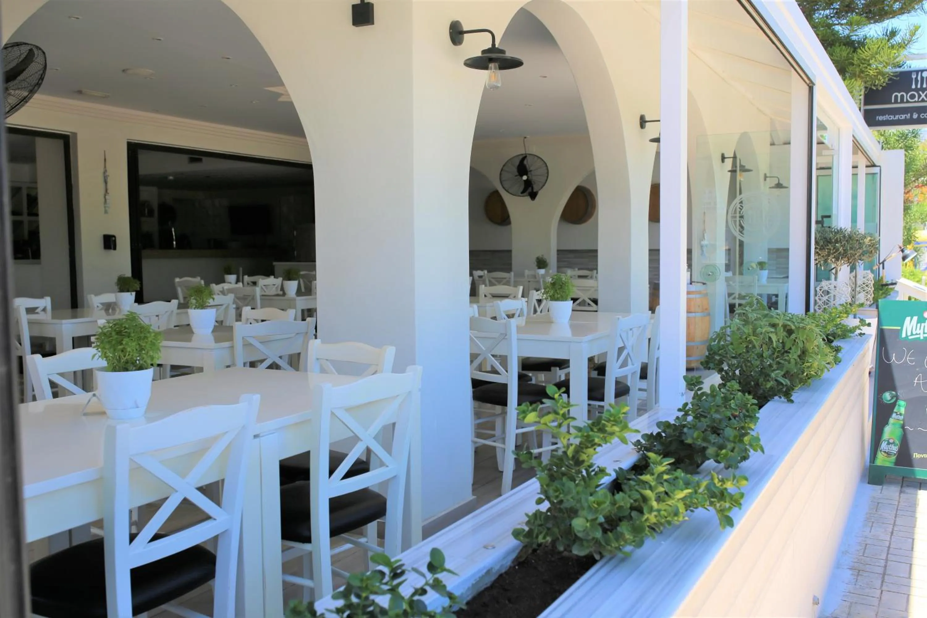 Property building in Castro Hotel