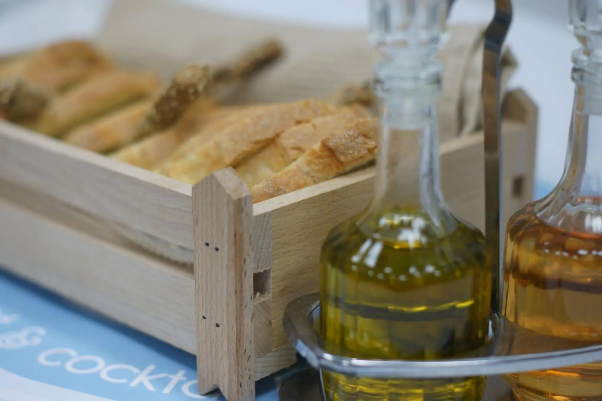 Restaurant/places to eat in Castro Hotel