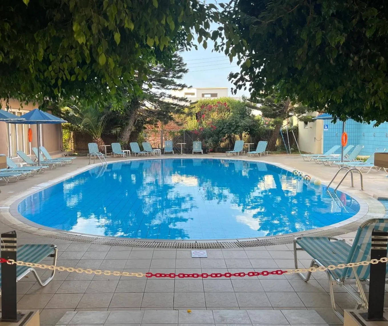 Property building in Castro Hotel