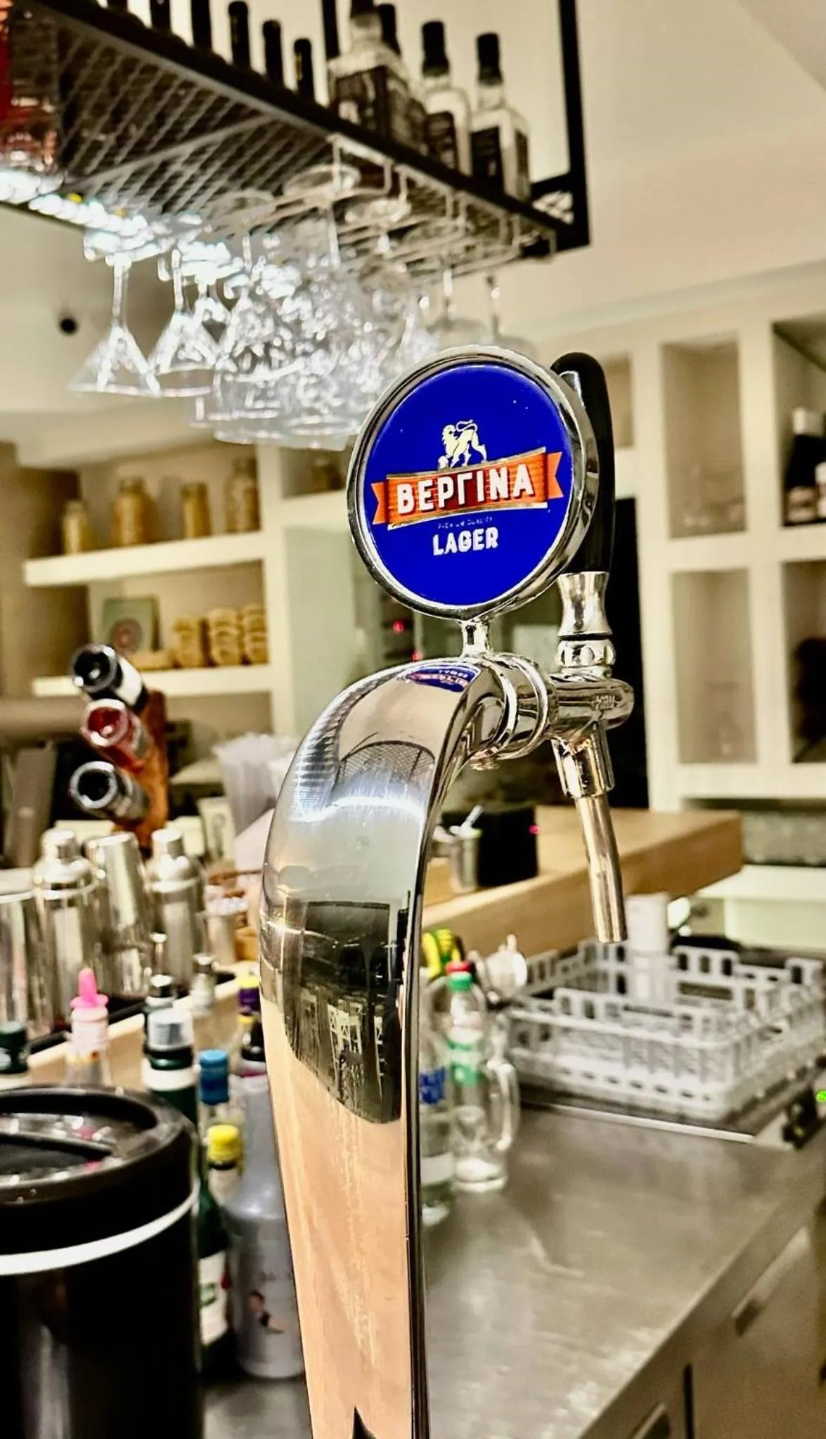 Restaurant/places to eat in Castro Hotel