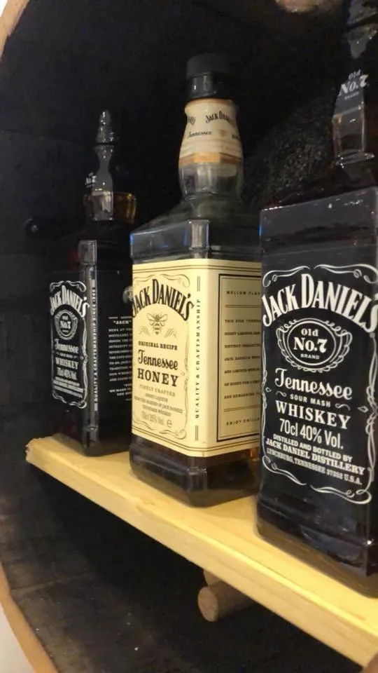 Restaurant/places to eat in Castro Hotel