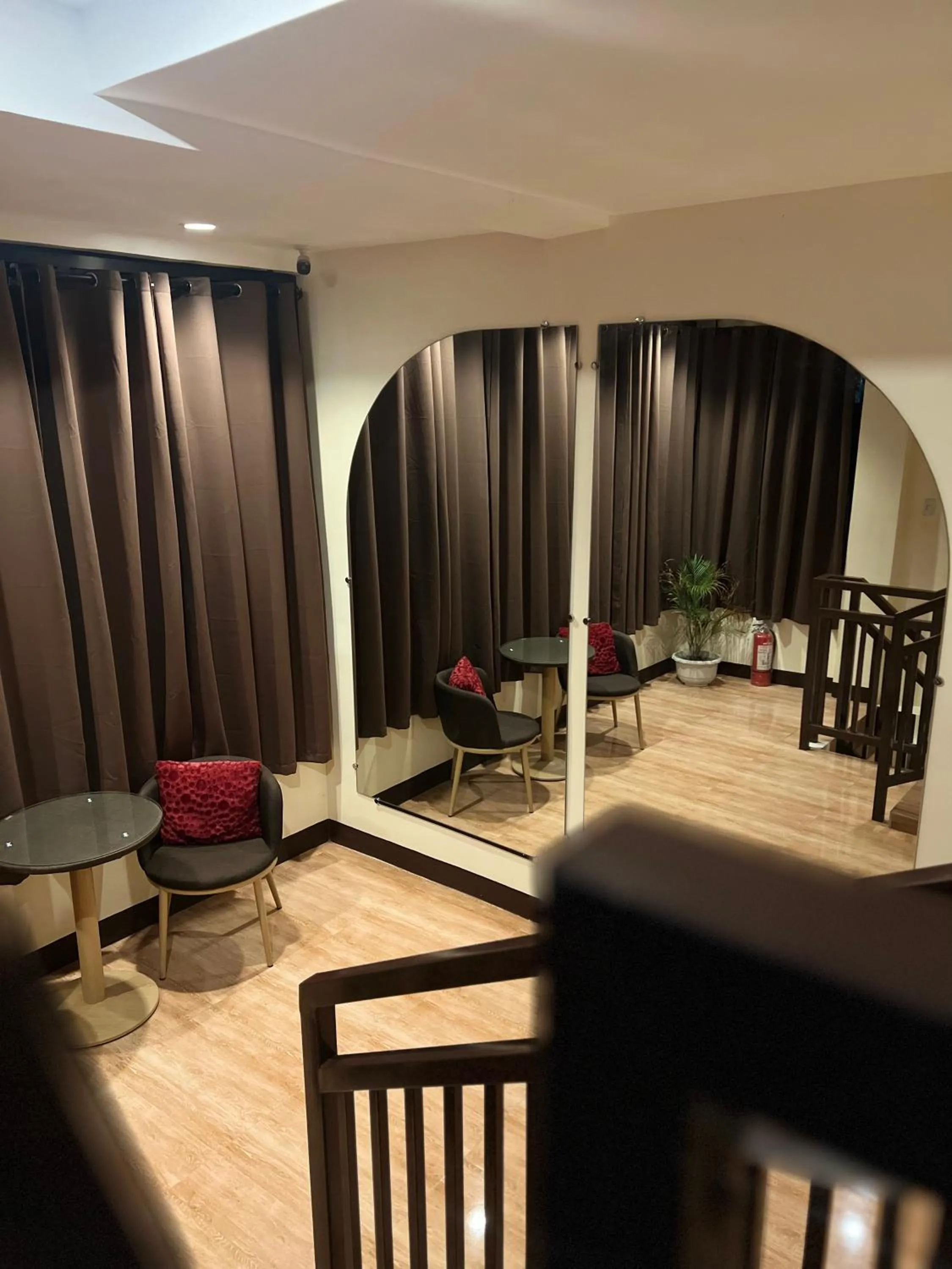 Living room in Sonora's Inn, Coron