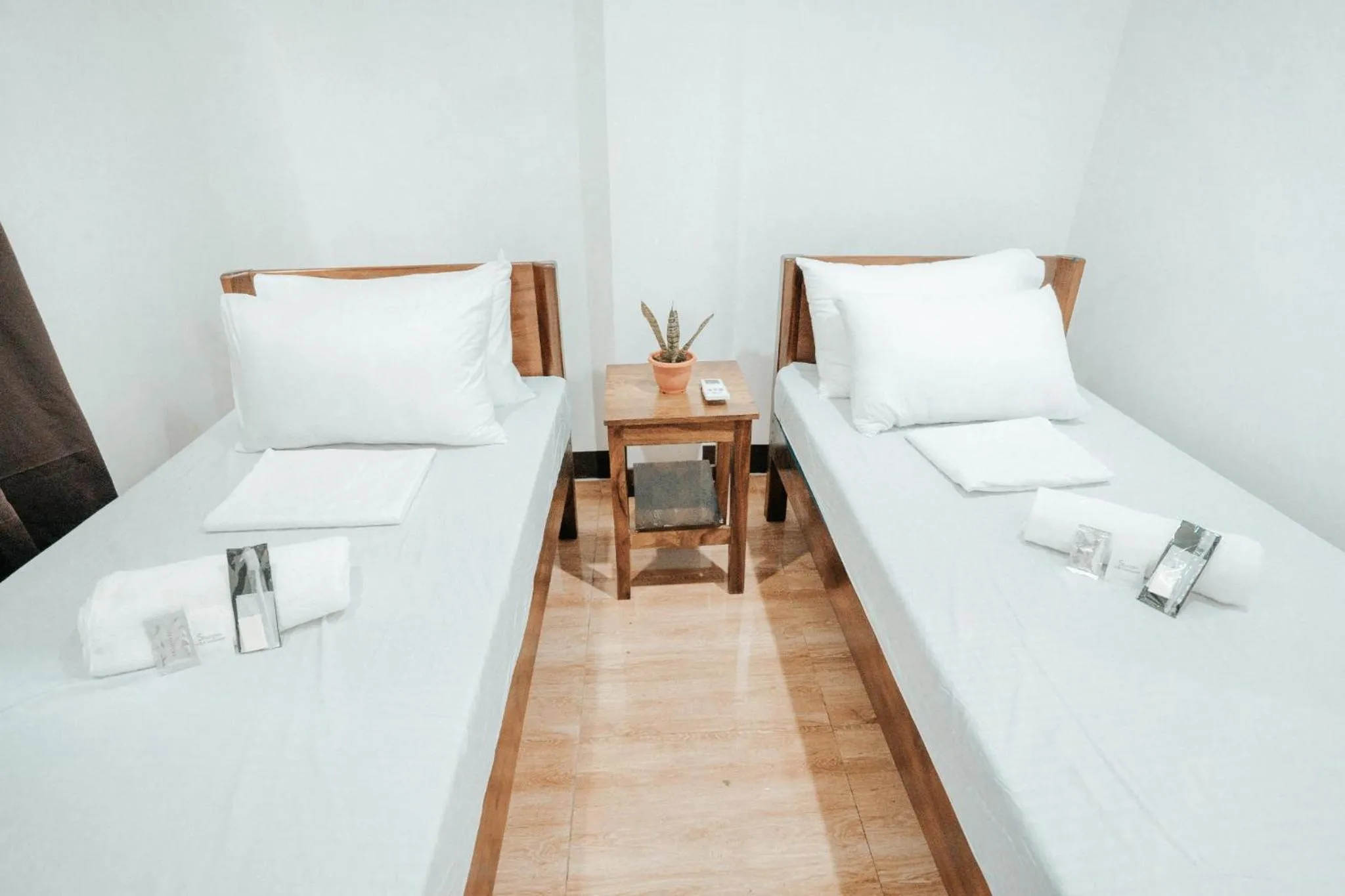 Bed in Sonora's Inn, Coron
