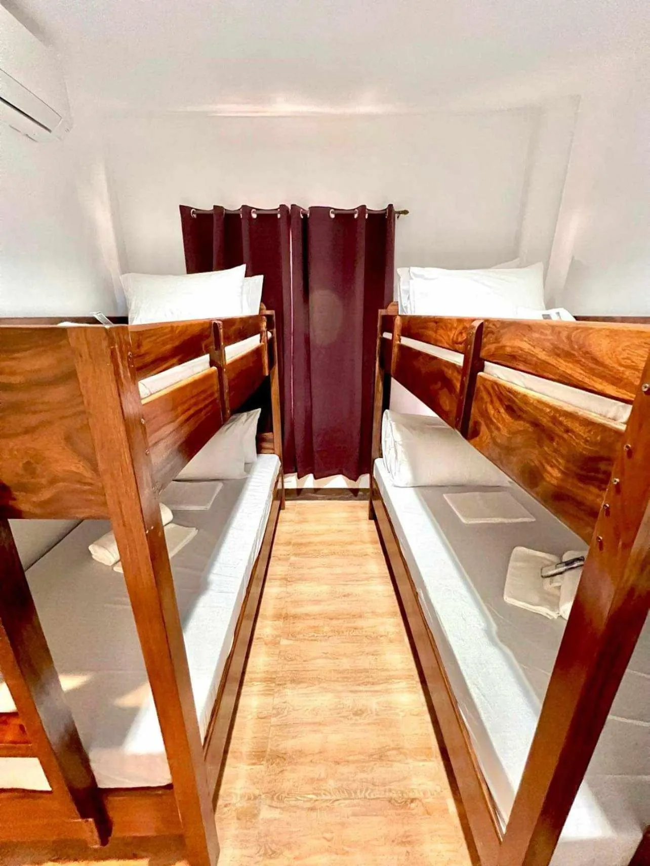 Bedroom, Bed in Sonora's Inn, Coron