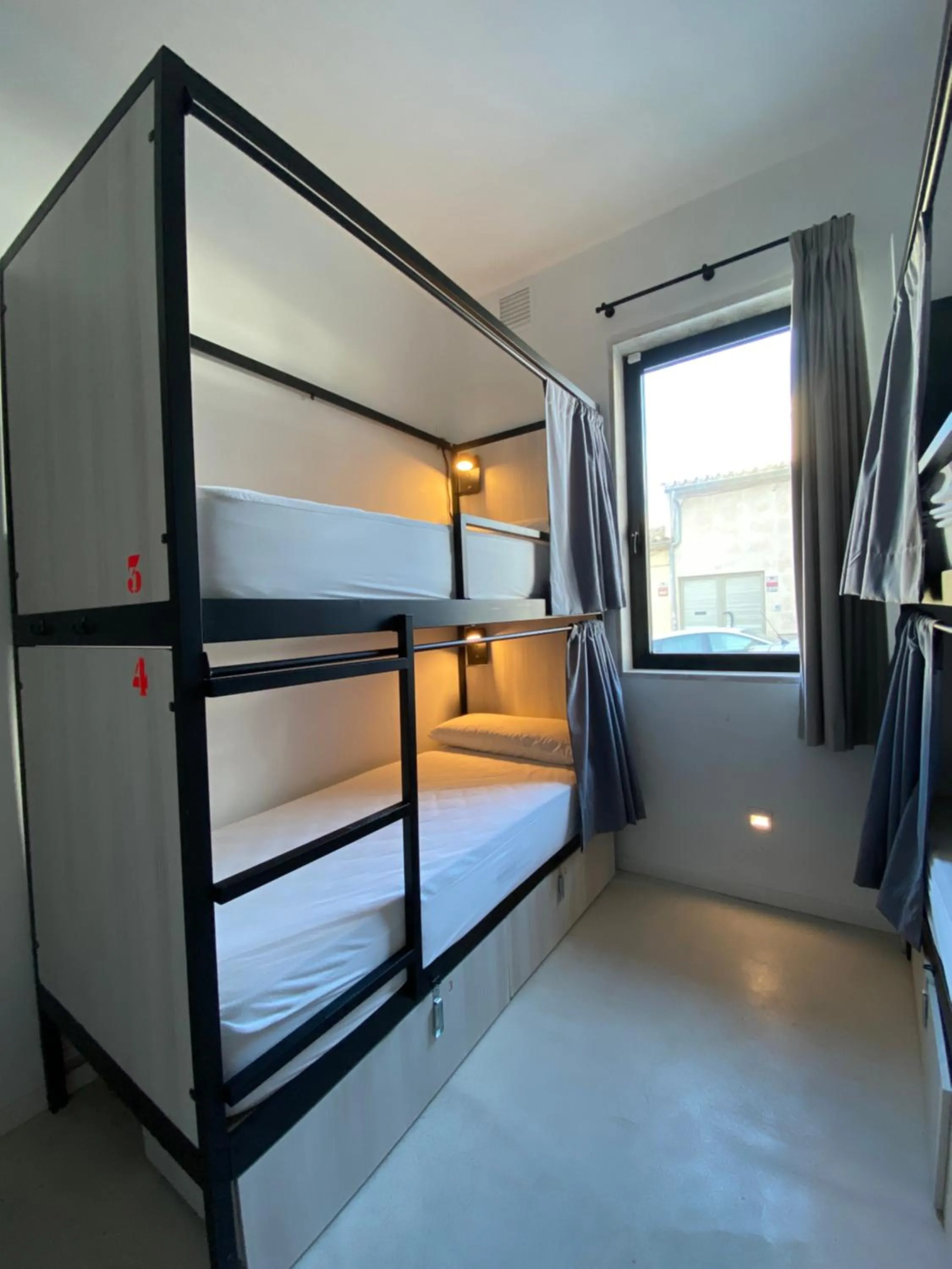 Bed in We Street Hostel - Albergue