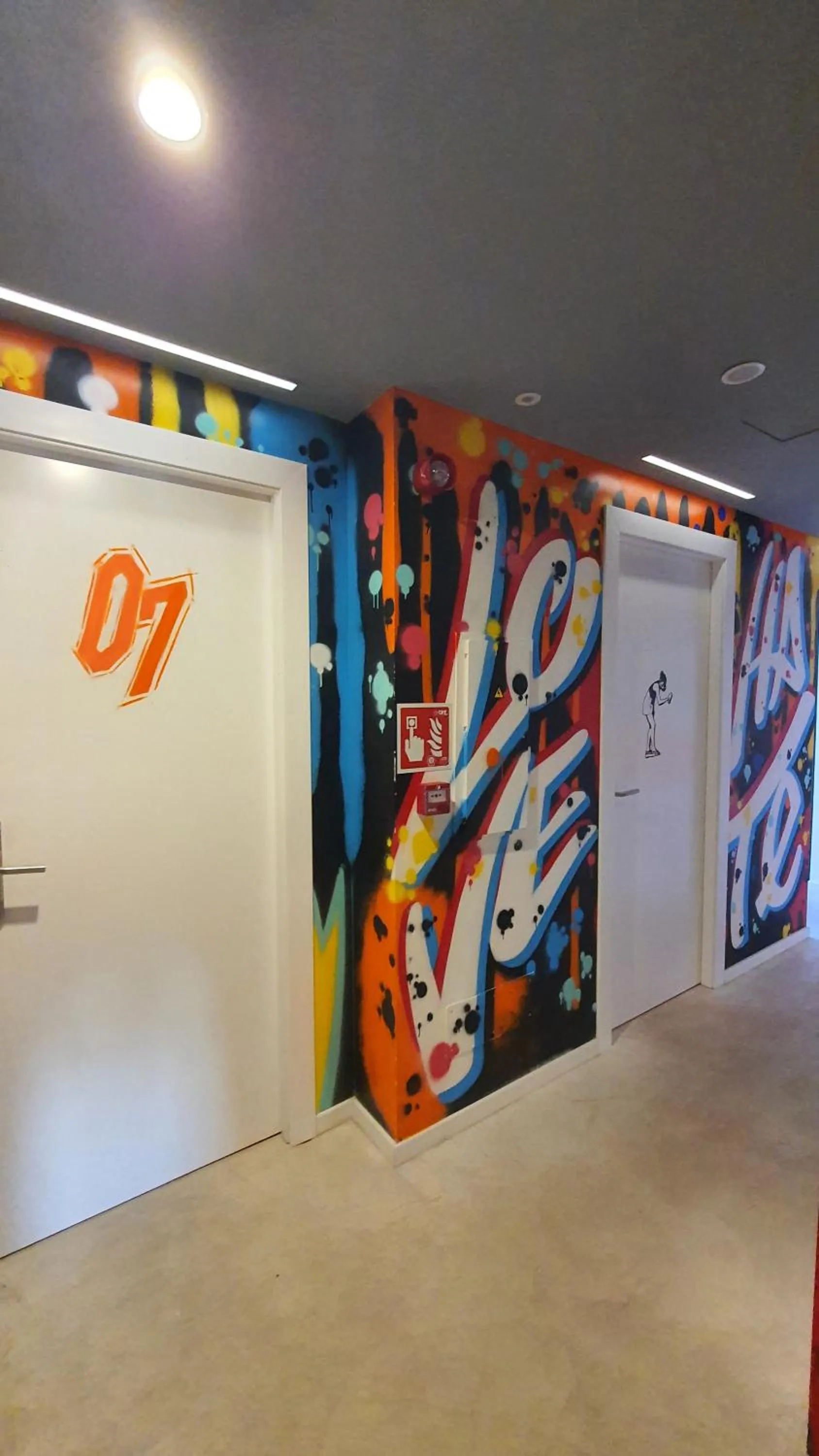 We Street Hostel - Albergue