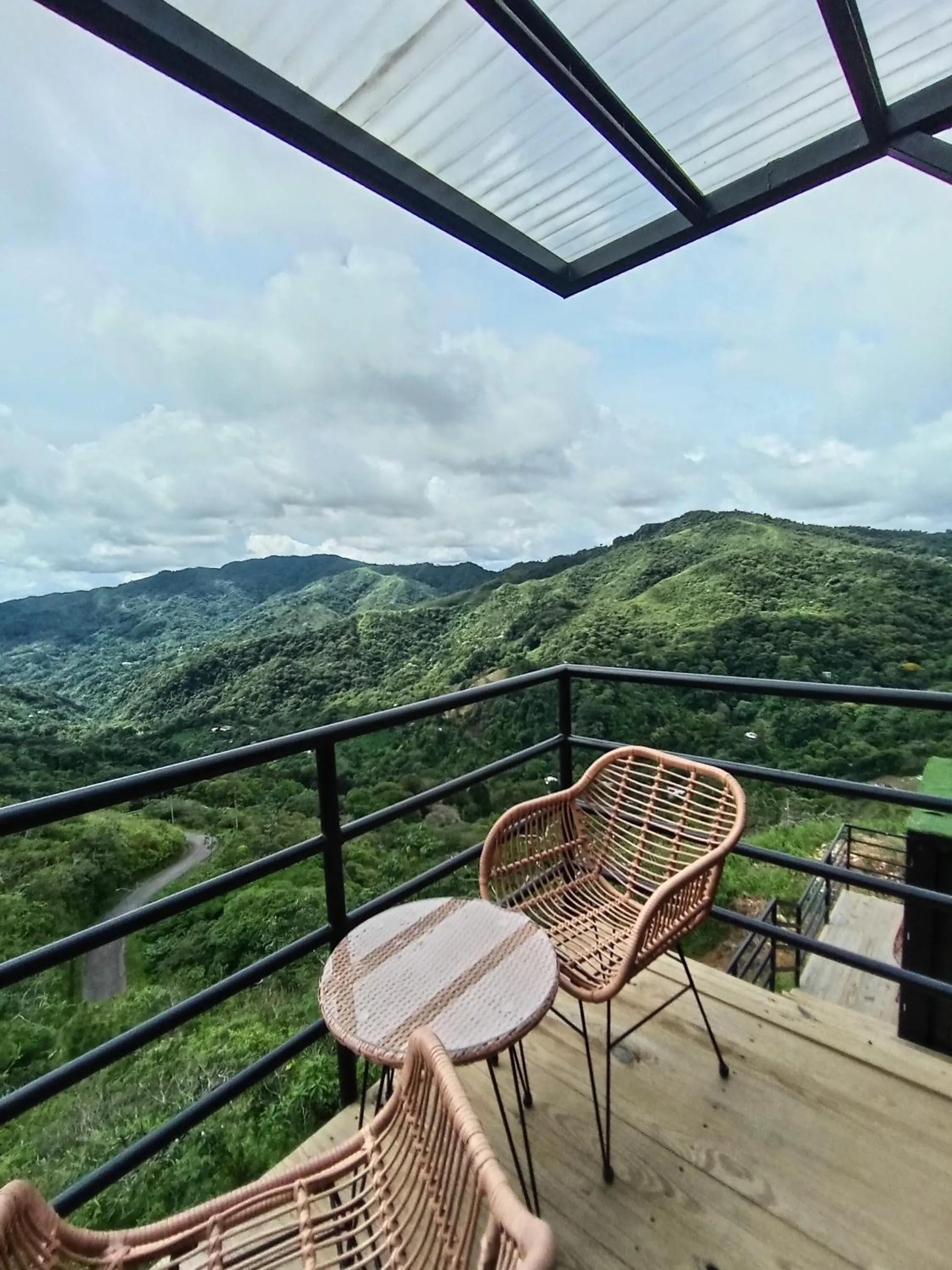 Day in Nomada Republic Hotel El valle