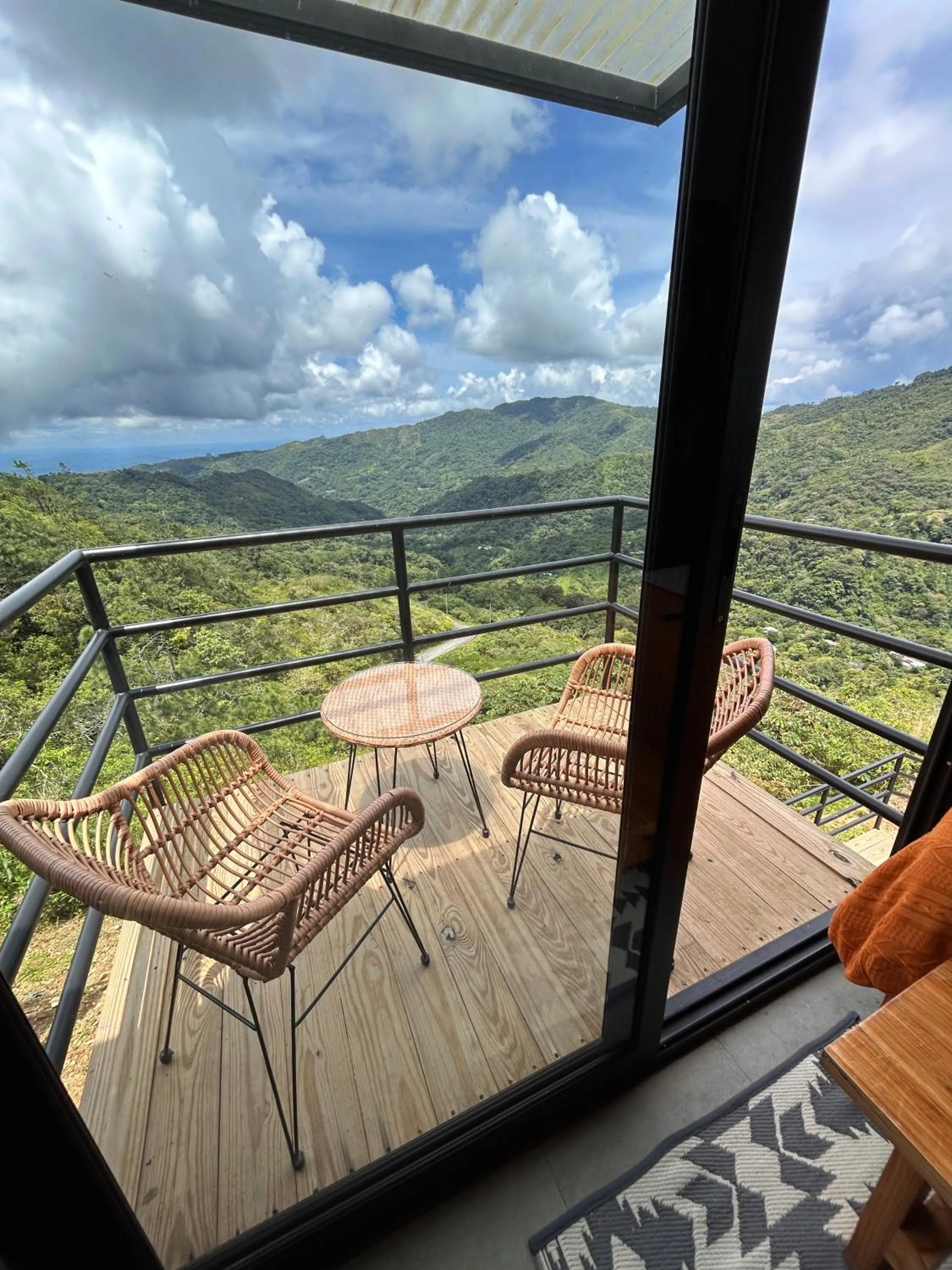 Day in Nomada Republic Hotel El valle