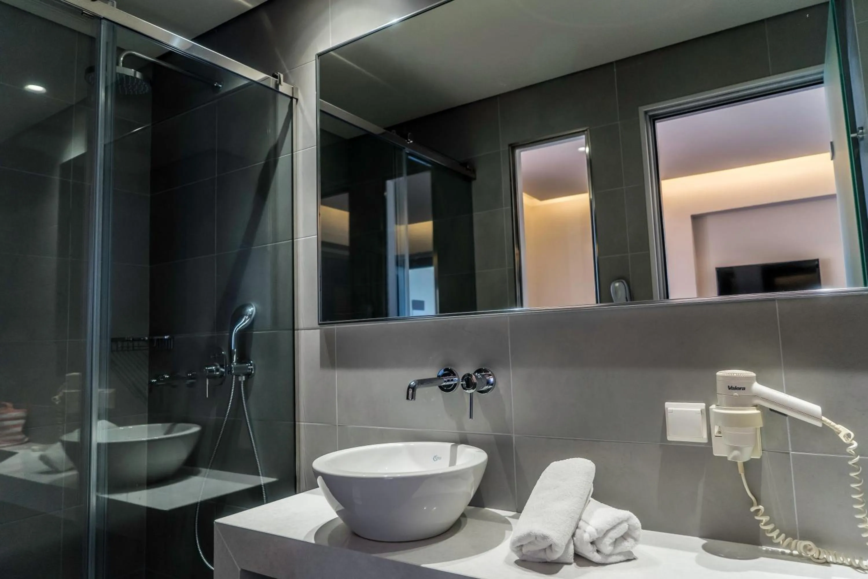 Shower in Castello Village Resort