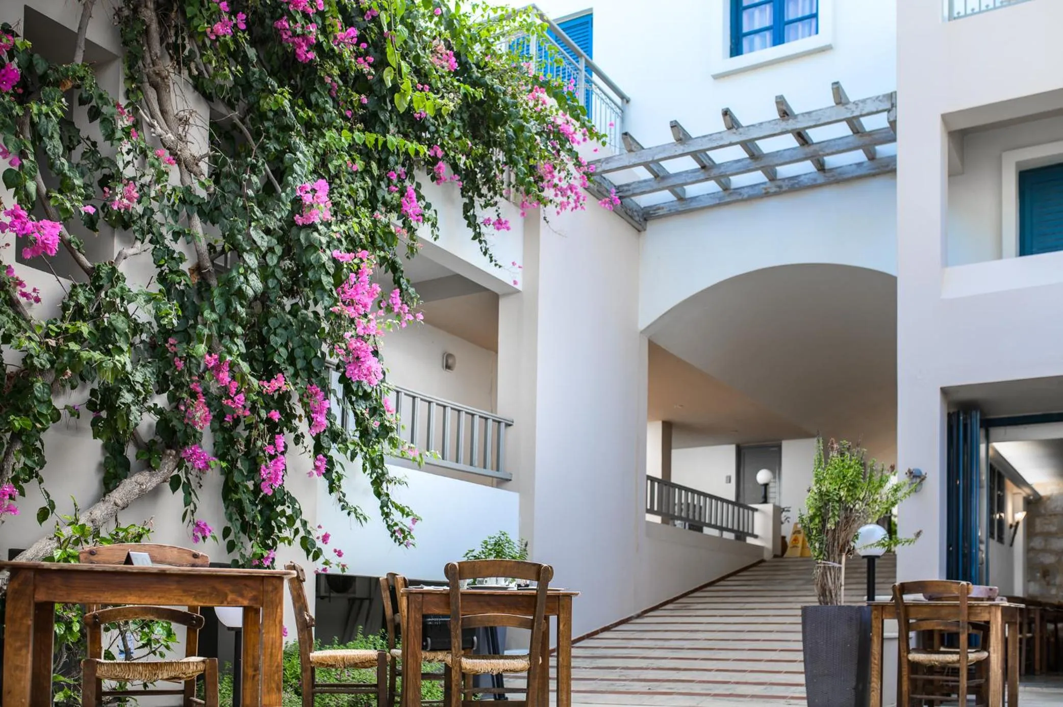 Restaurant/places to eat in Castello Village Resort