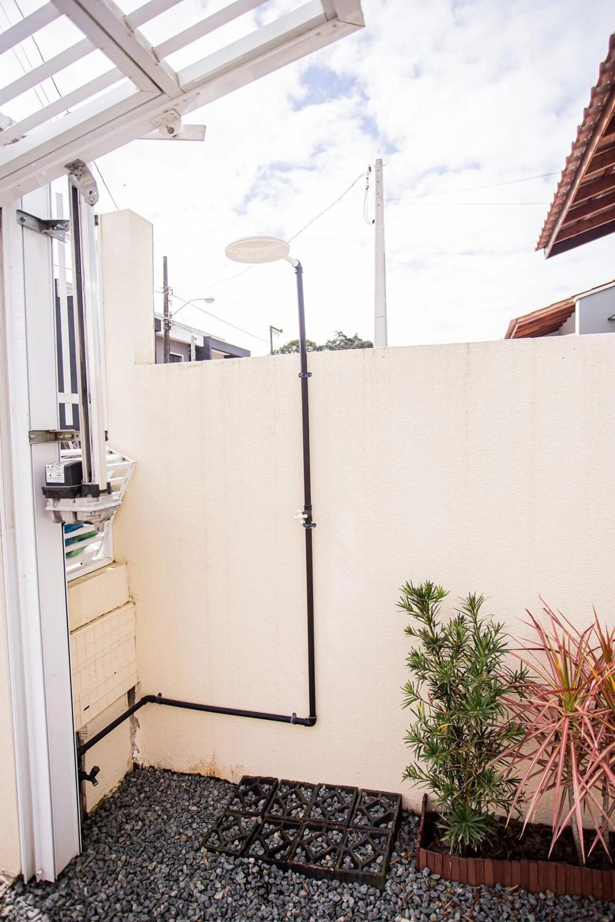 Garden in Completa casa apenas 700m da praia